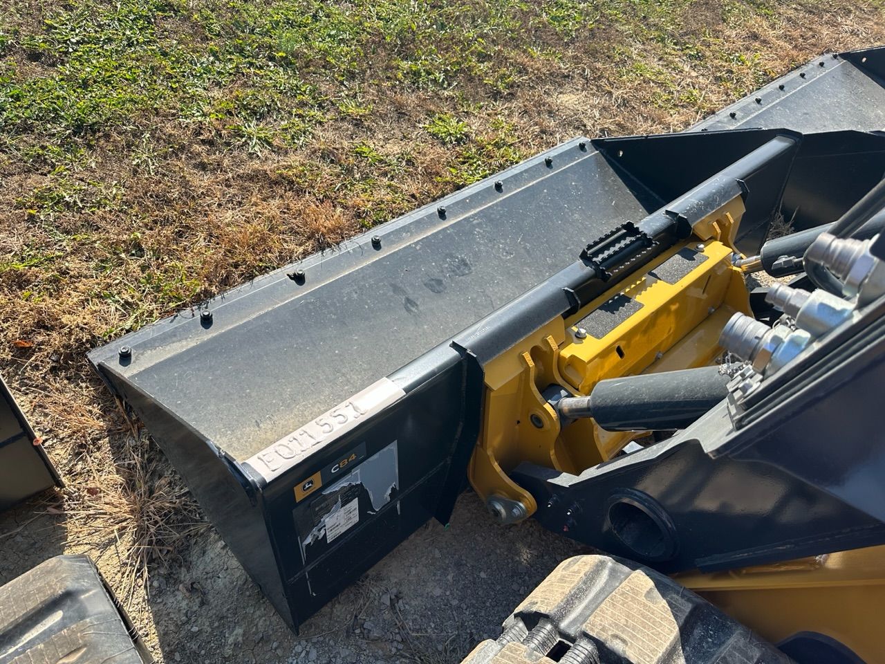 84" BUCKET FOR 333P Photo 4 Thumbnail