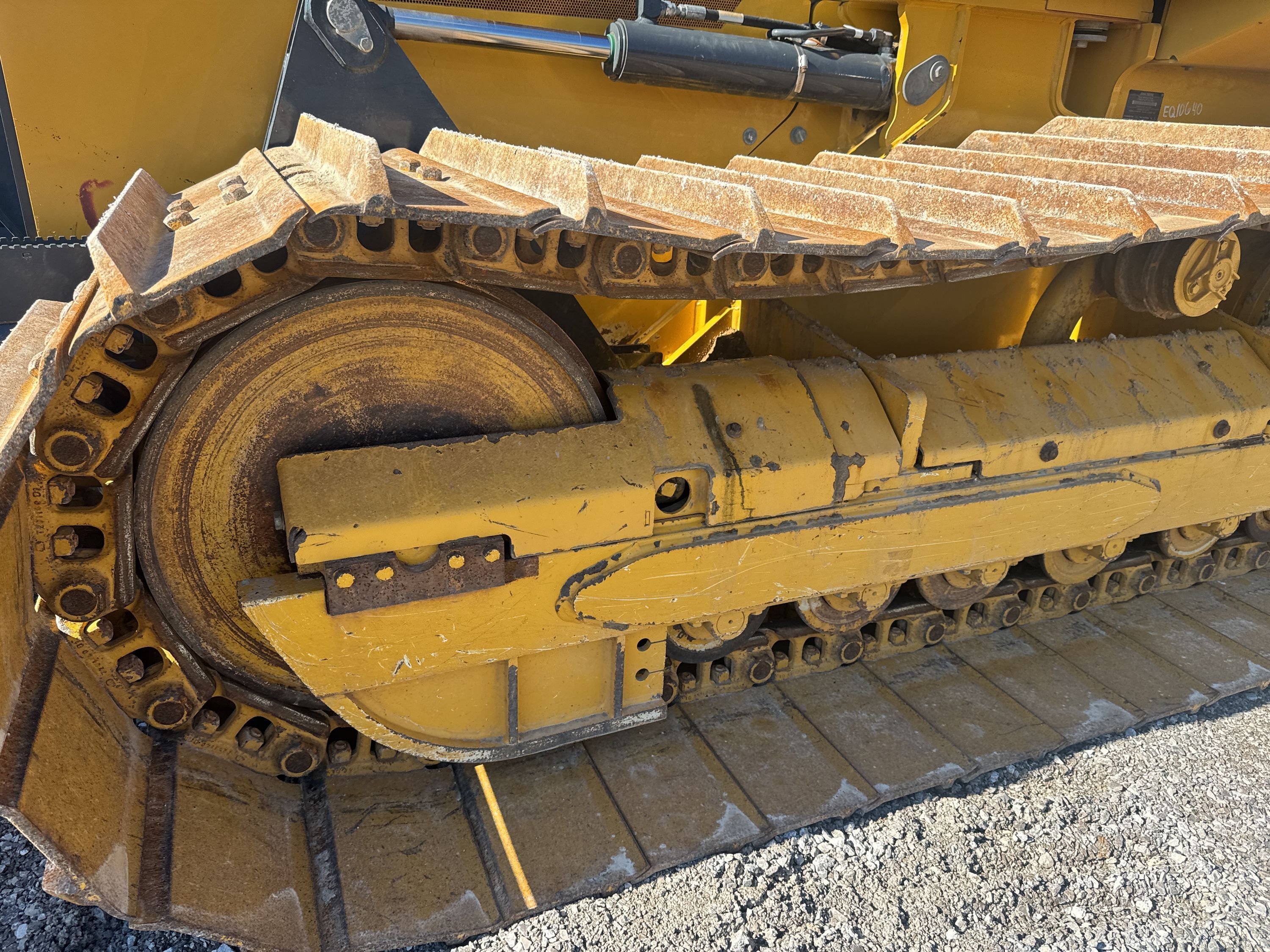 2023 JOHN DEERE 650 P-TIER Photo 13 Thumbnail