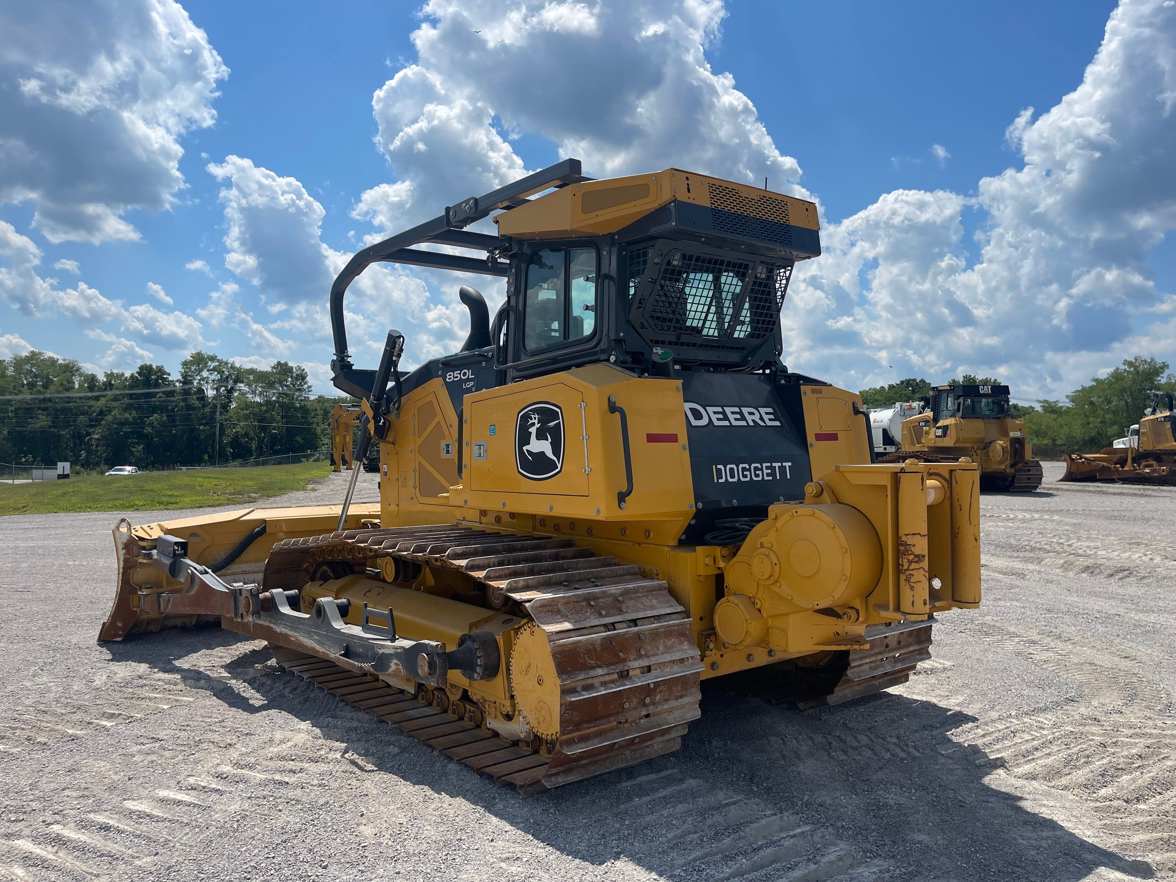 2019 JOHN DEERE 850L Photo 2 Thumbnail