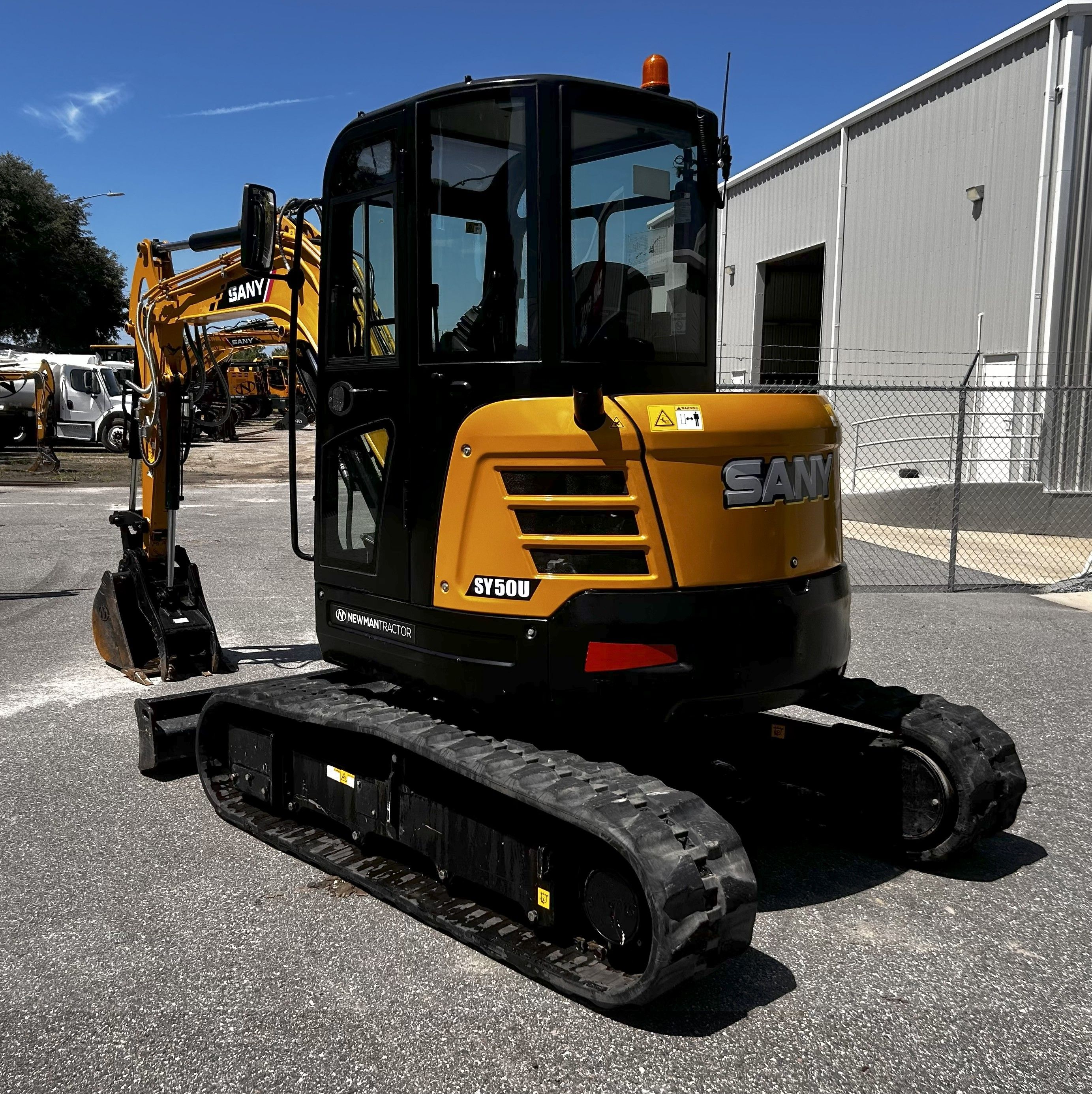 2023 SANY SY50U Photo 3 Thumbnail