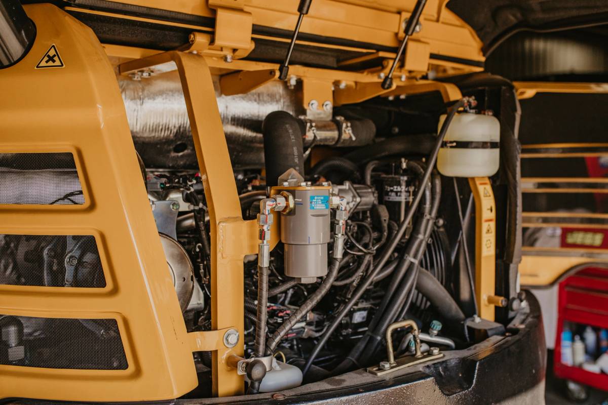 sany-sy35u-engine-bay