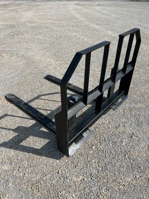 48" SKID STEER FORKS Photo 1 Thumbnail