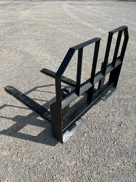 48" SKID STEER FORKS Photo 1