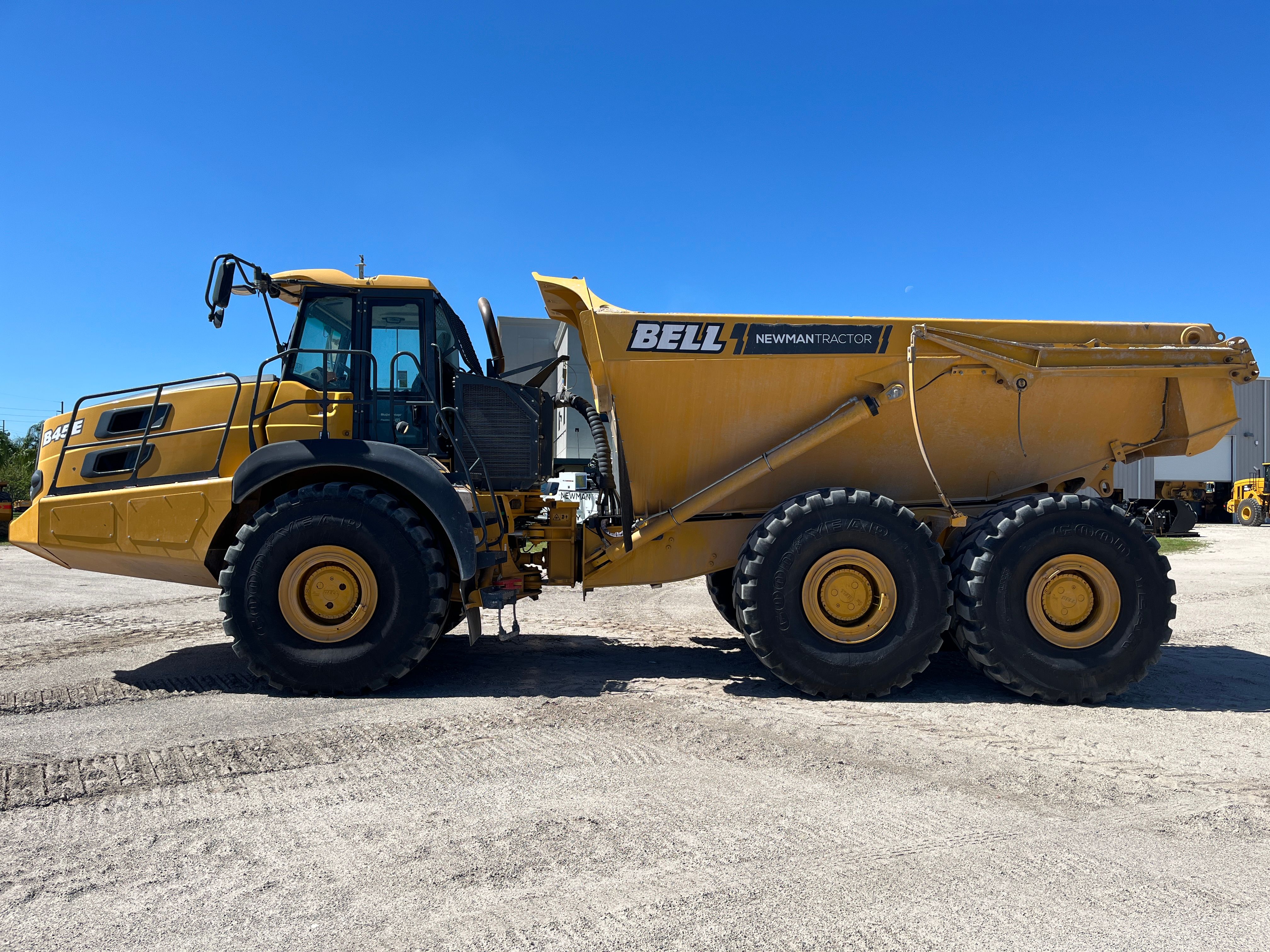 2025 BELL B45E Photo 2 Thumbnail