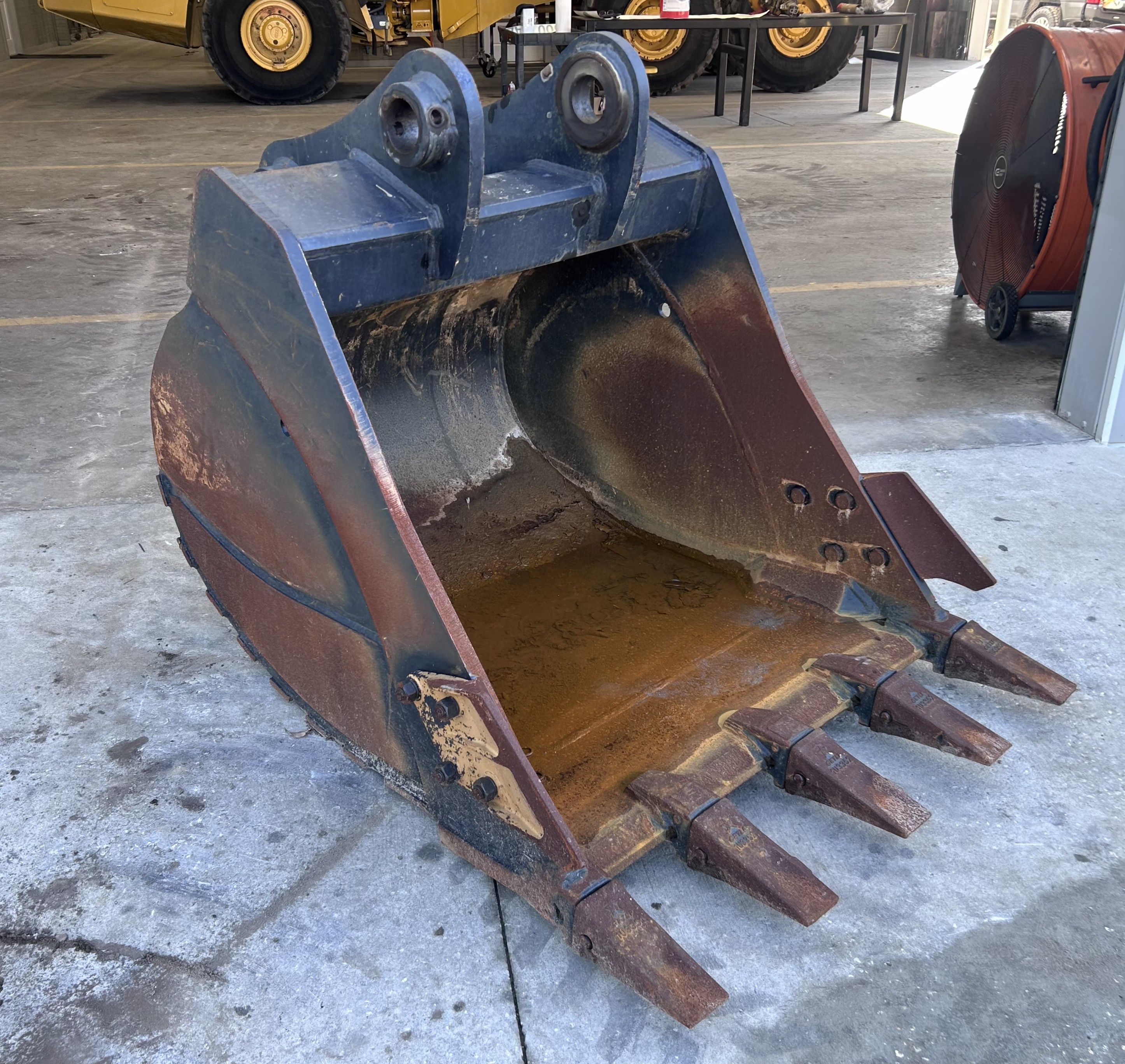 48" BUCKET FOR SY265C Photo 1 Thumbnail