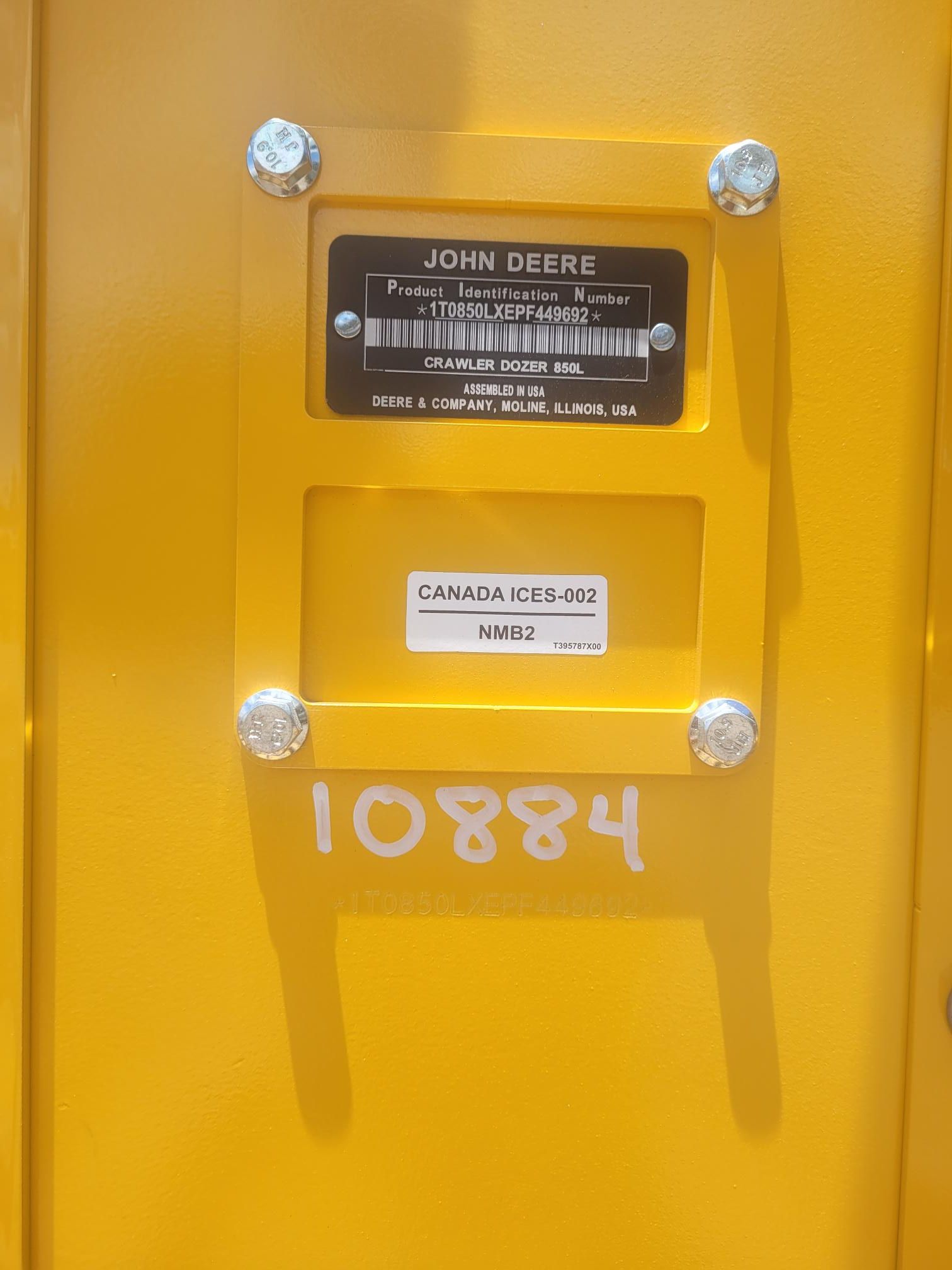 2023 JOHN DEERE 850L WLT Photo 7 Thumbnail