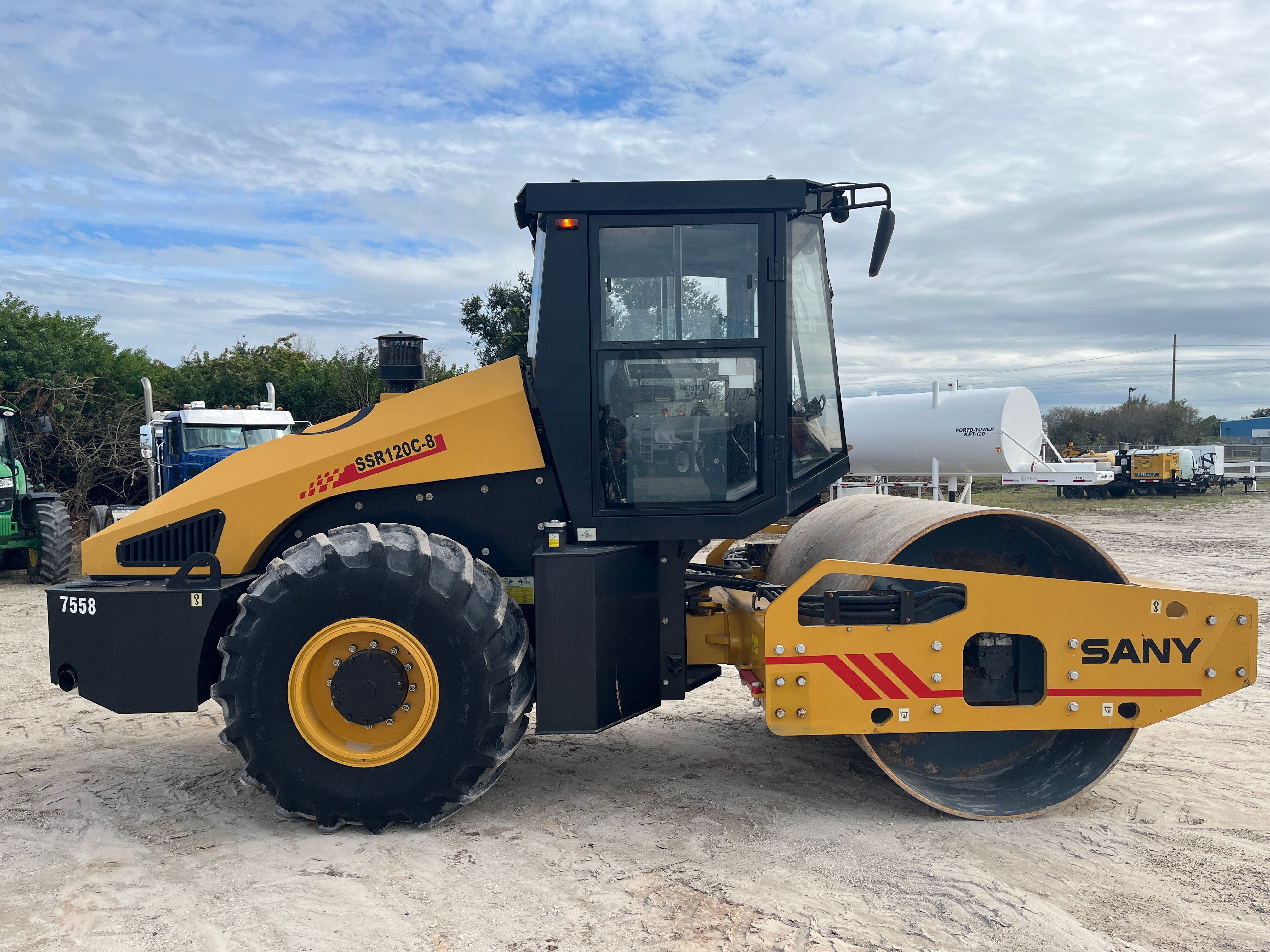 2022 SANY SSR120C-8 Photo 5 Thumbnail