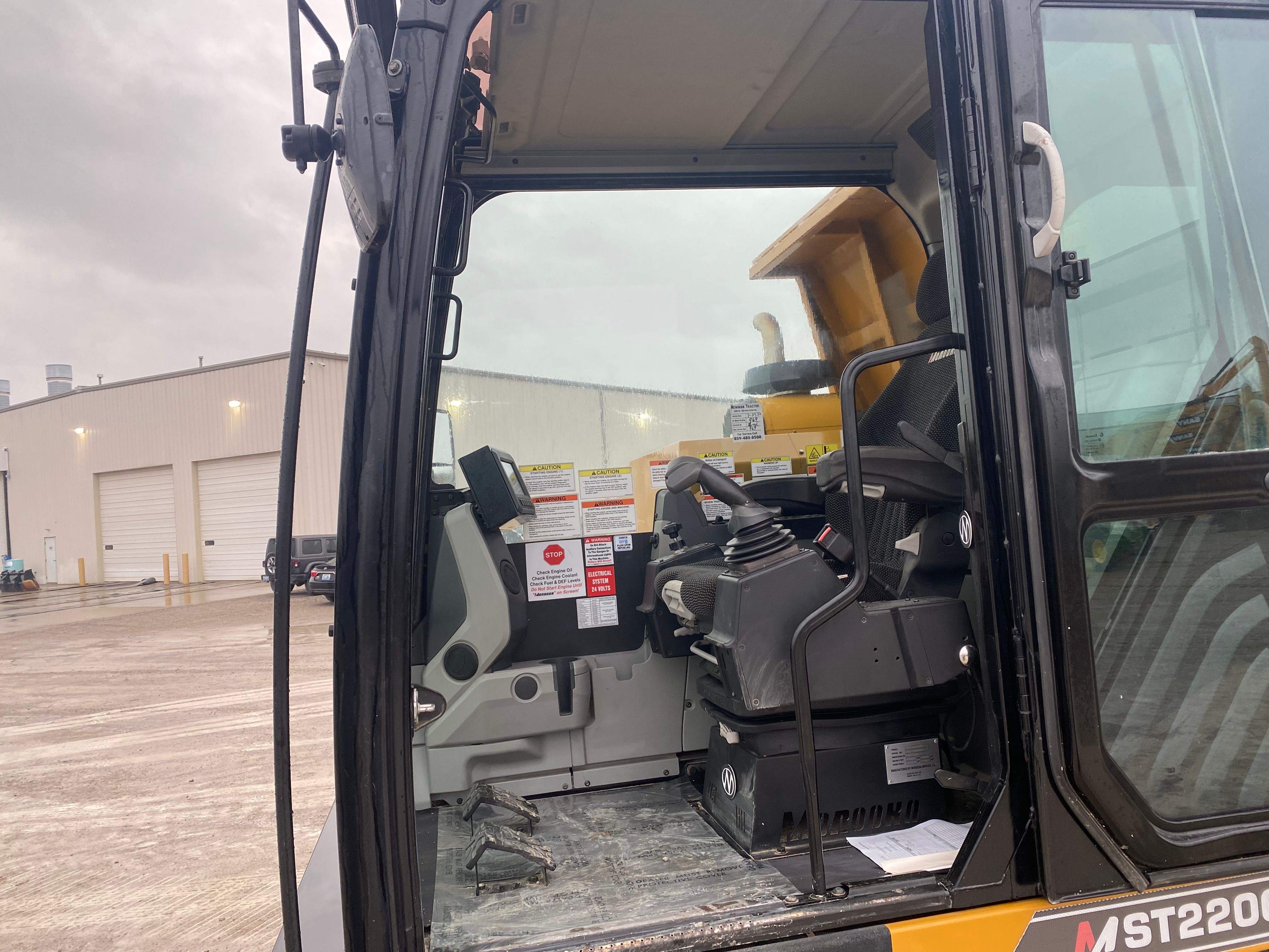 2018 MOROOKA MST 2200VD Photo 11 Thumbnail