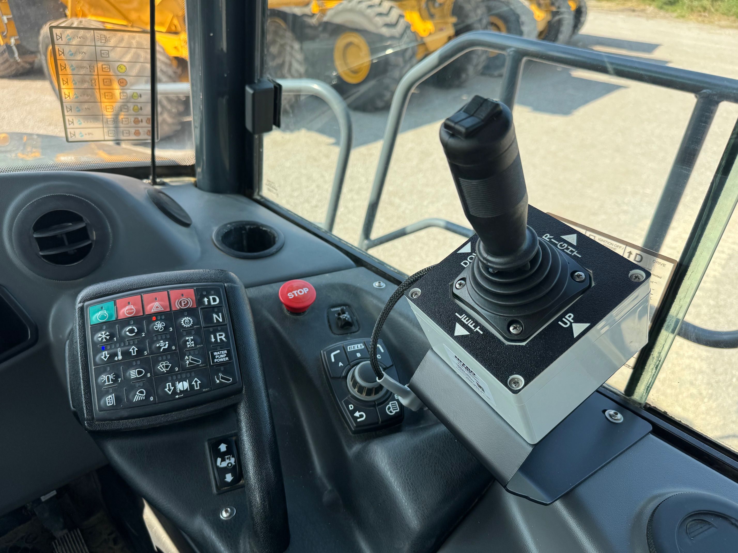 2021 BELL B25E Photo 6 Thumbnail