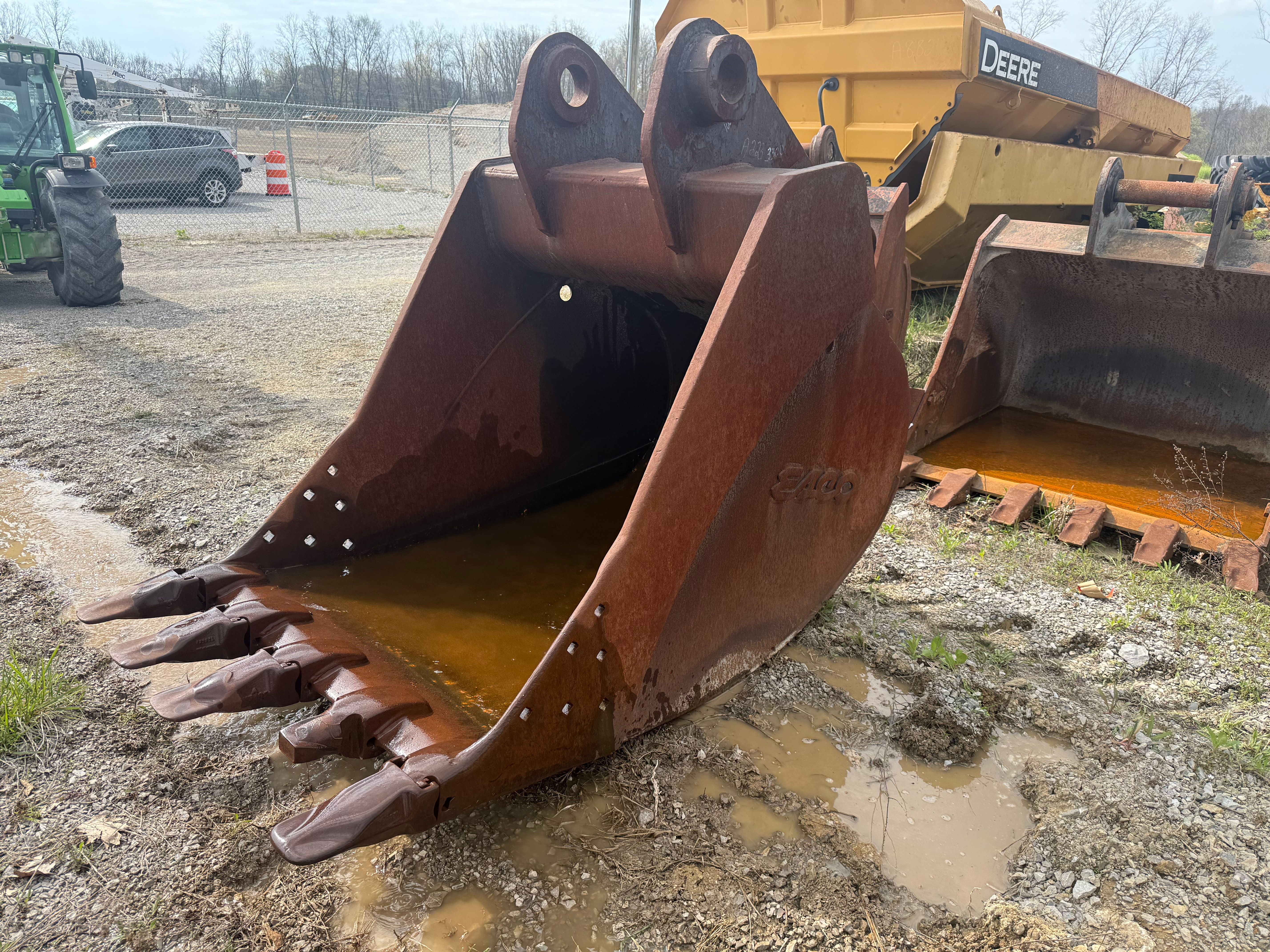 48&quot; EXCAVATOR BUCKET Photo 2 Thumbnail
