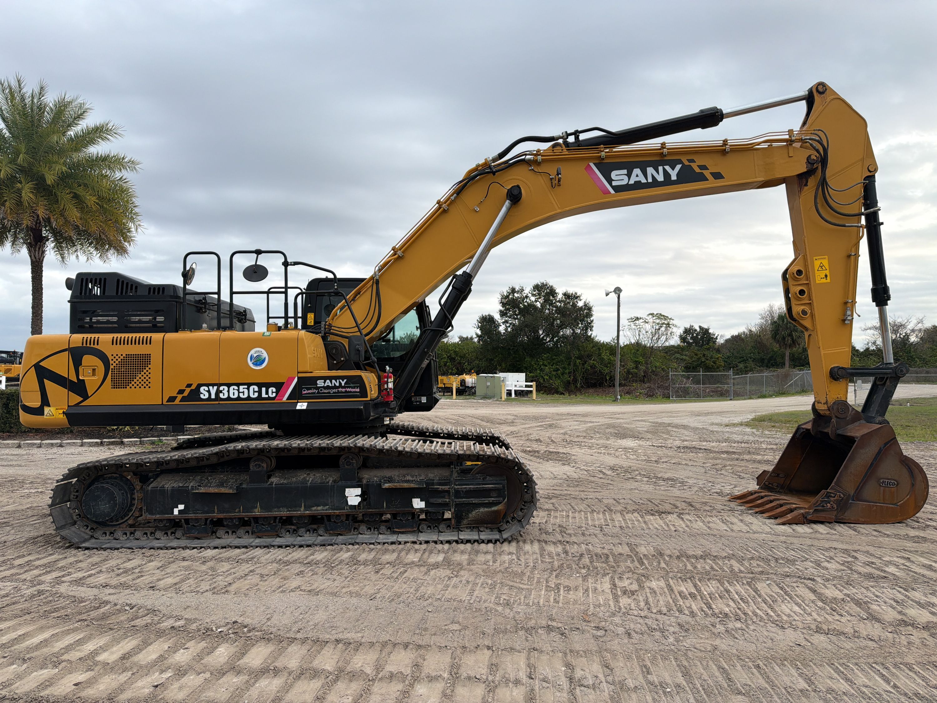 2023 SANY SY365C Photo 2 Thumbnail