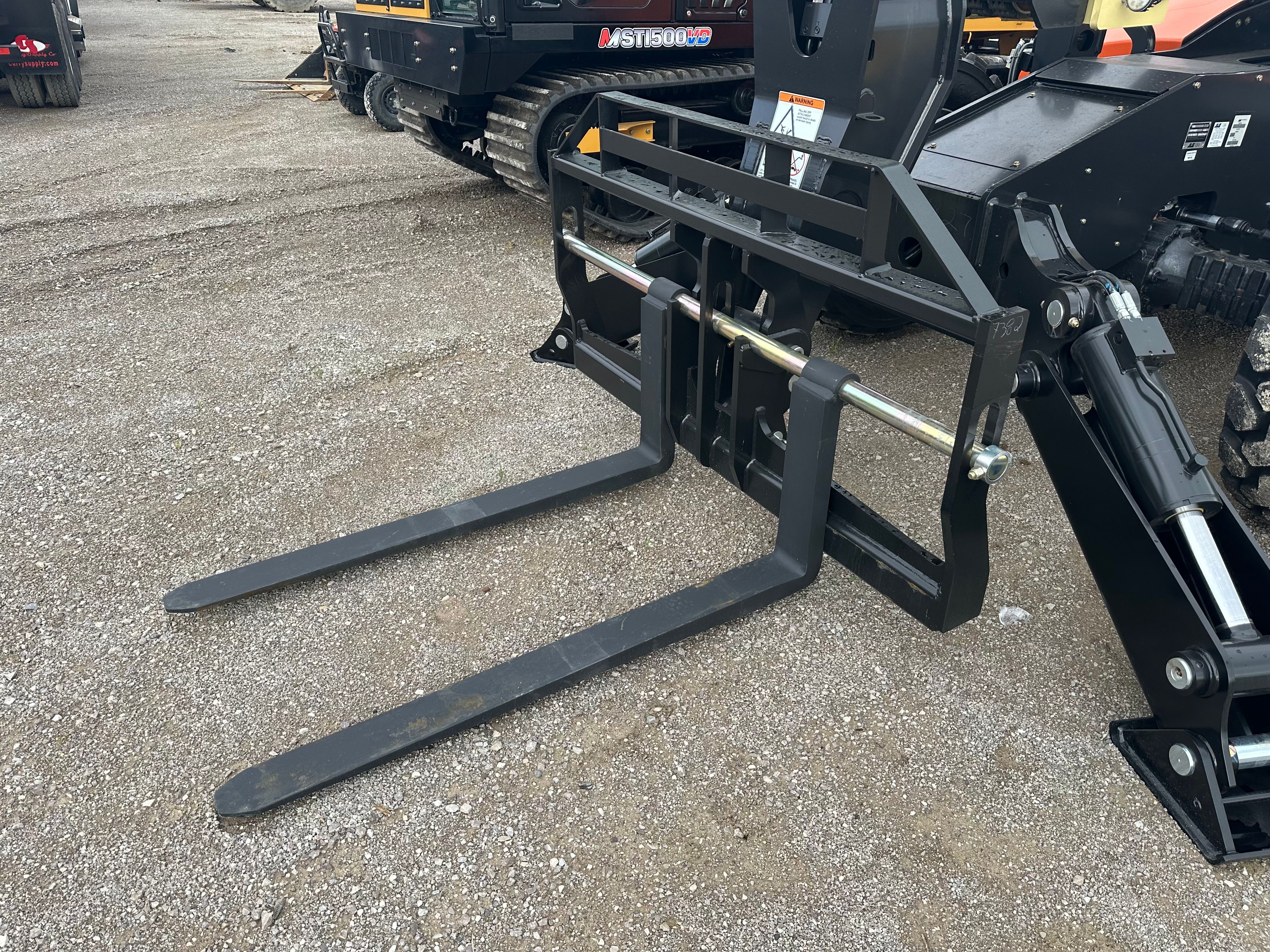 JLG 1255 60" TELEHANDLER FORKS Photo 4 Thumbnail