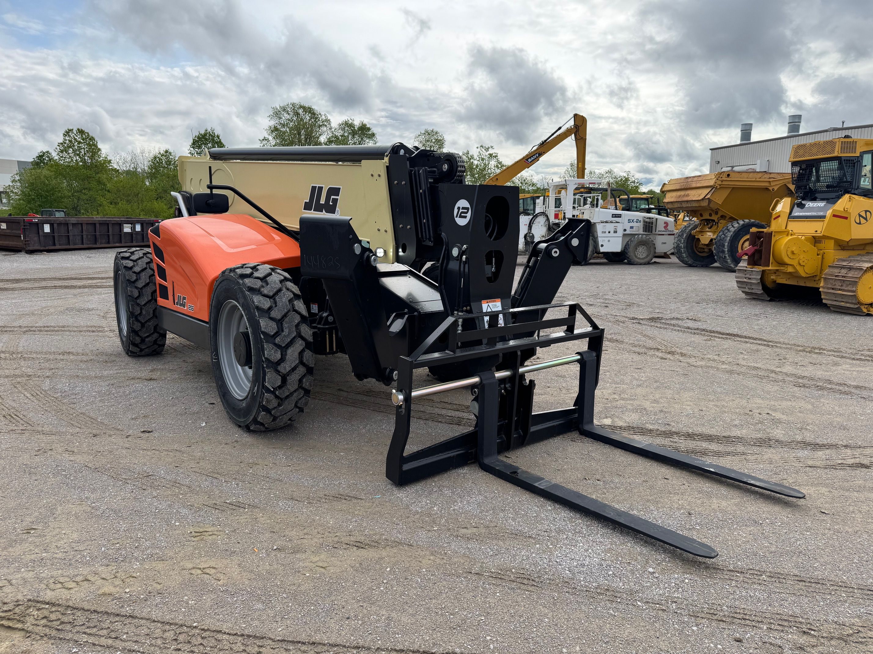 2025 JLG 1255 Photo 4 Thumbnail