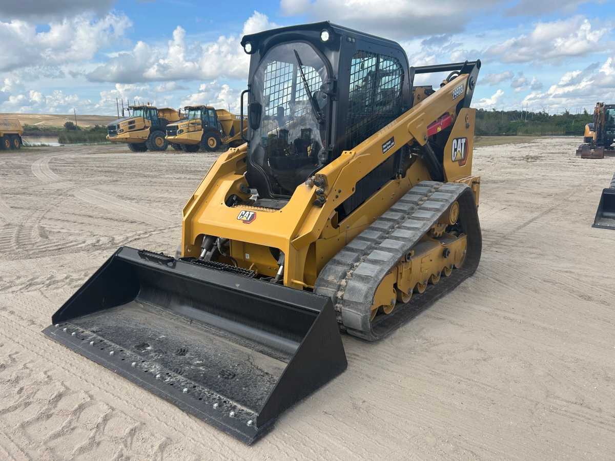 2024 CAT 299D3 Photo 1