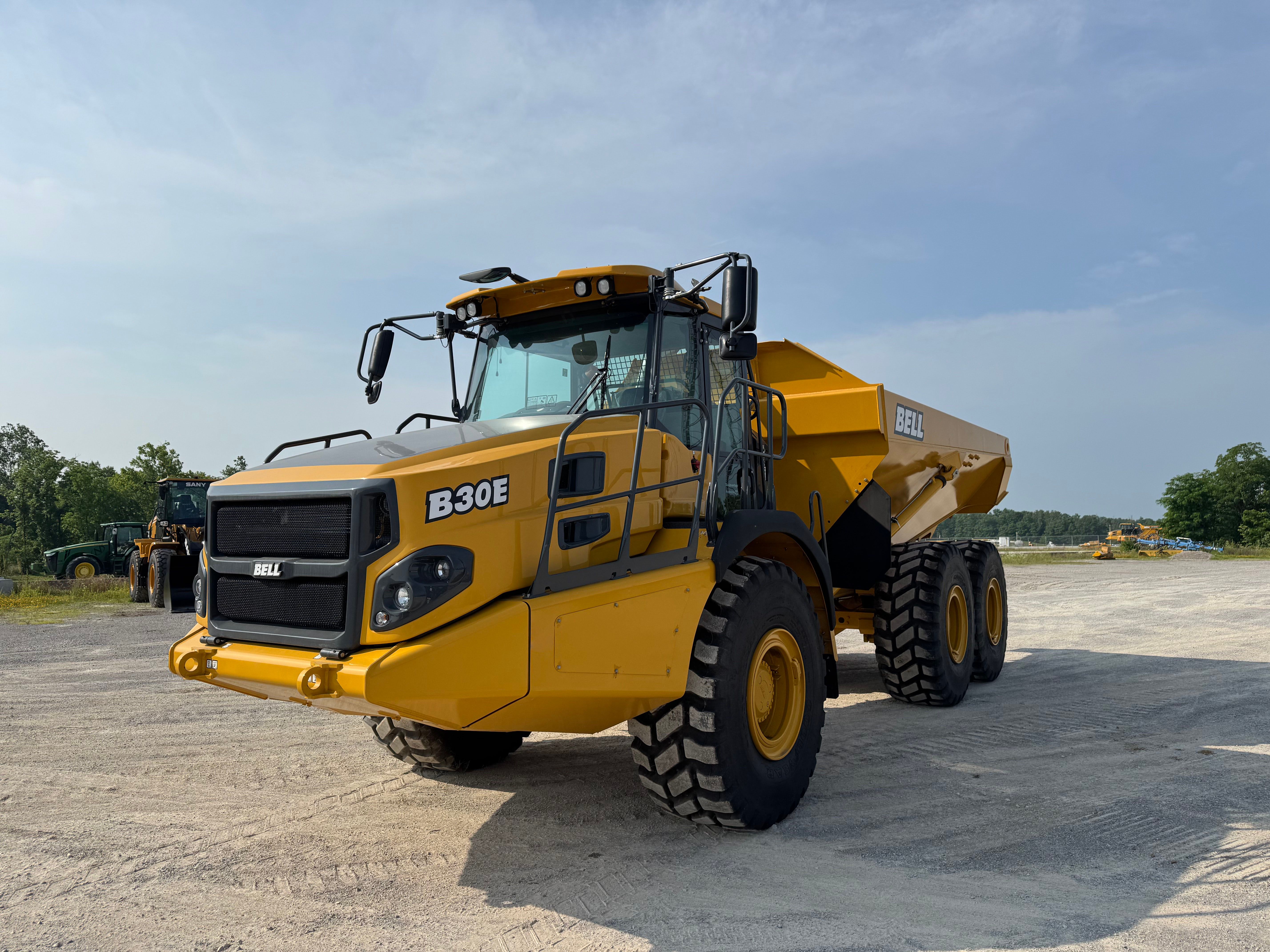 2025 BELL B30E Photo 1 Thumbnail