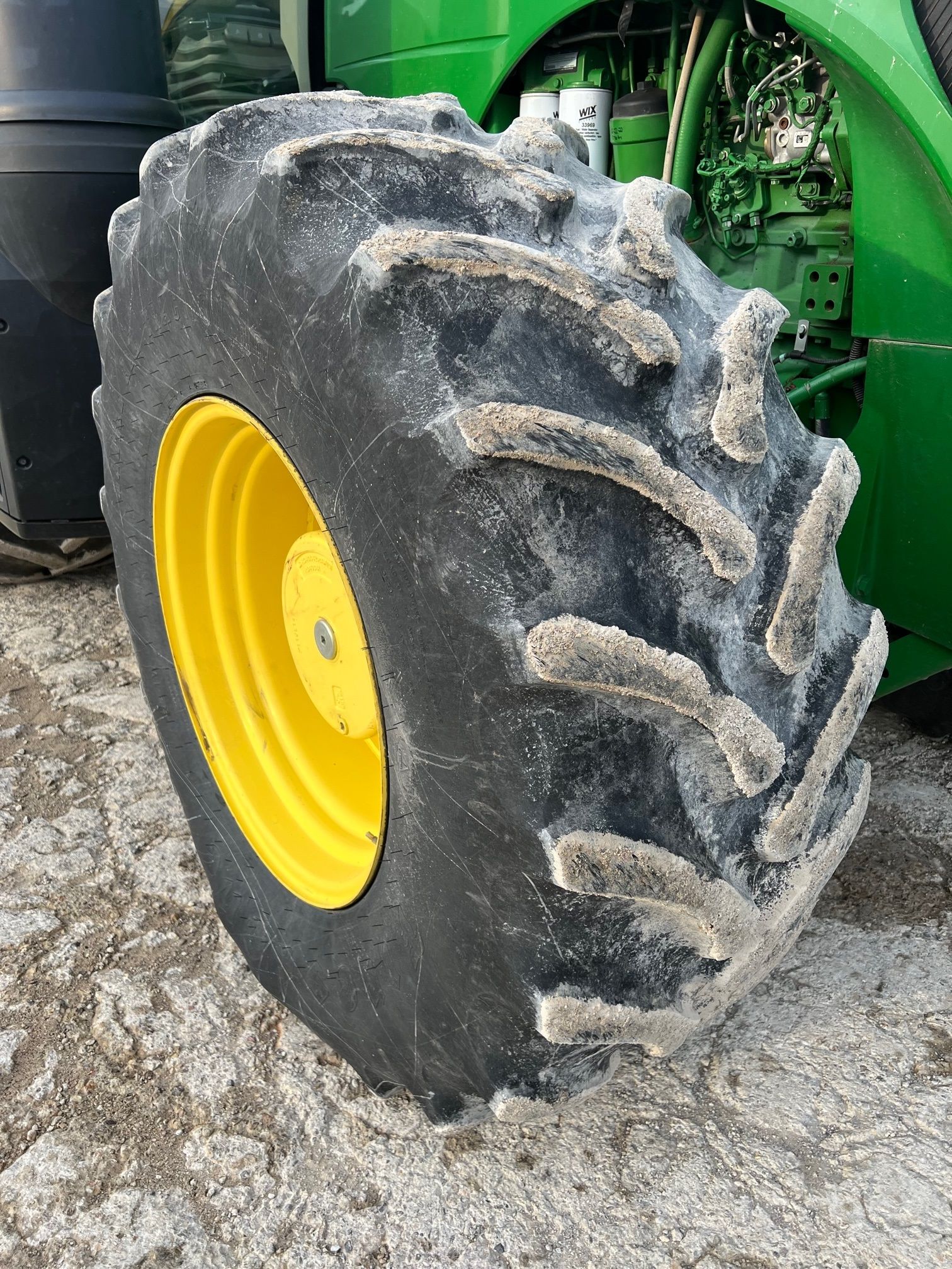 2015 JOHN DEERE 8270R Photo 10 Thumbnail