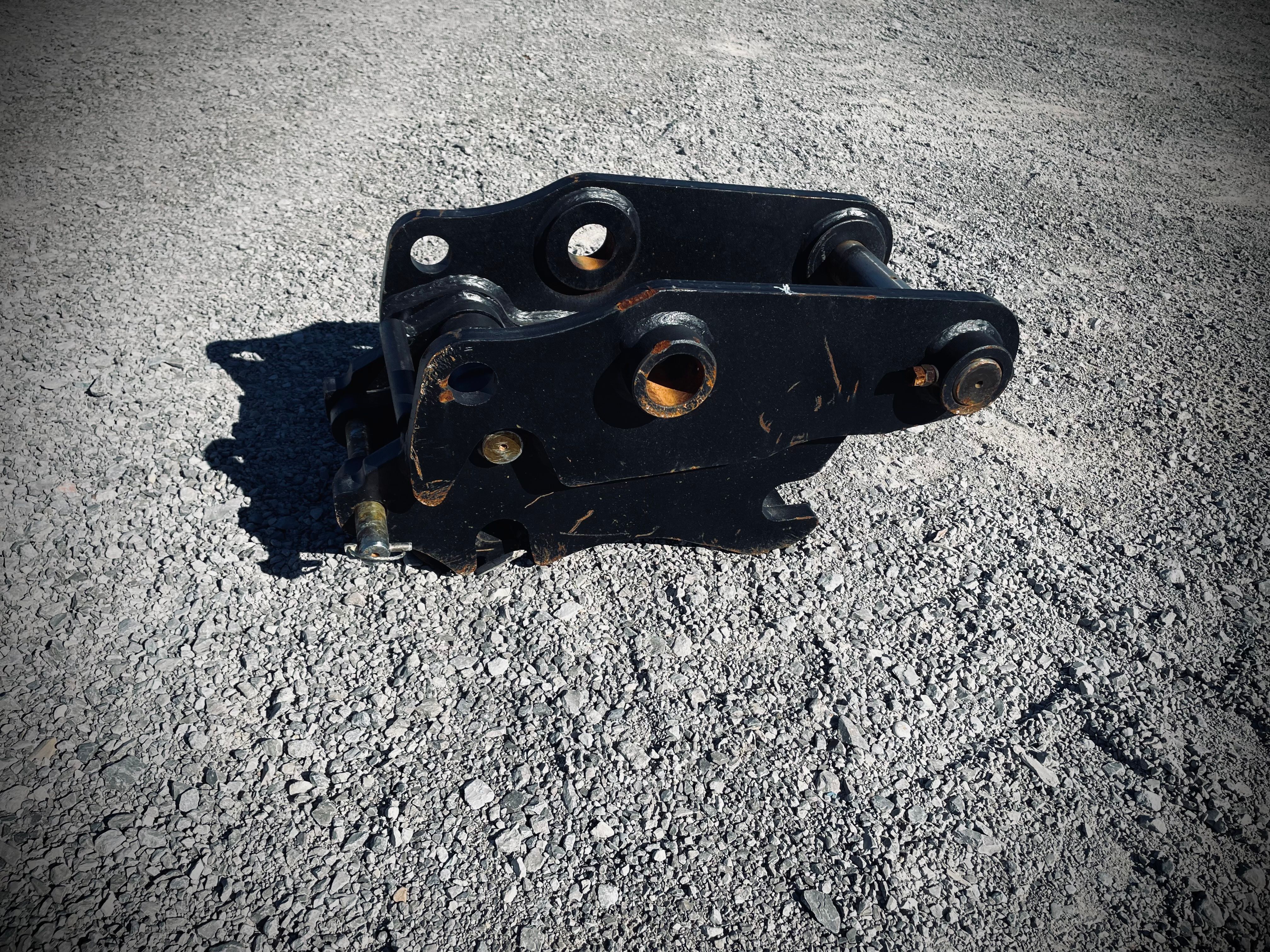 MANUAL QUICK COUPLER FOR SY80U Photo 1 Thumbnail