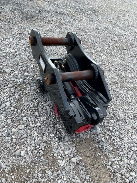 HYDRAULIC QUICK COUPLER FOR SY80U Photo 2 Thumbnail