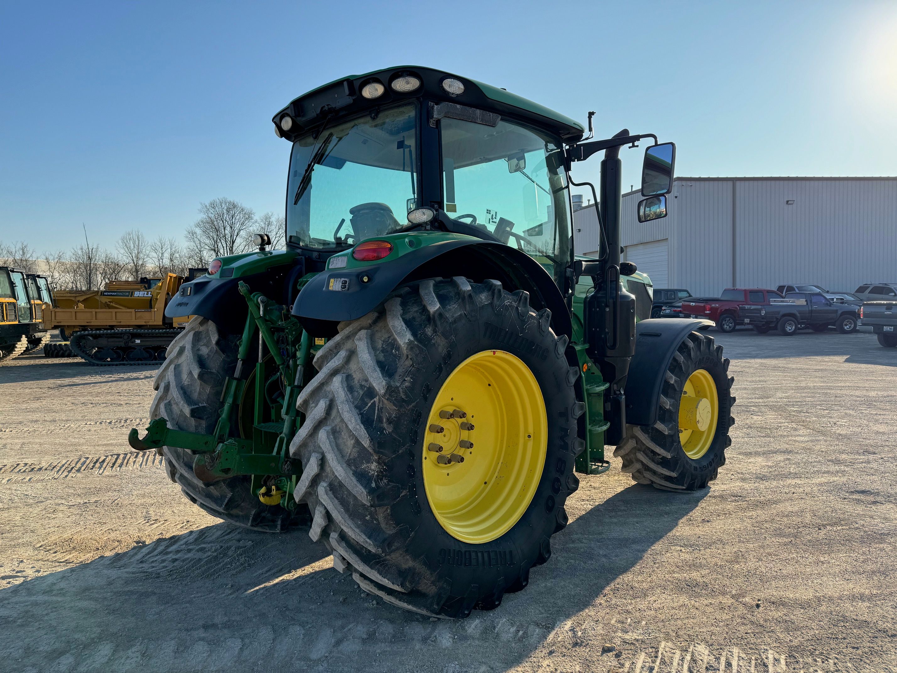 2019 JOHN DEERE 6155R Photo 3 Thumbnail