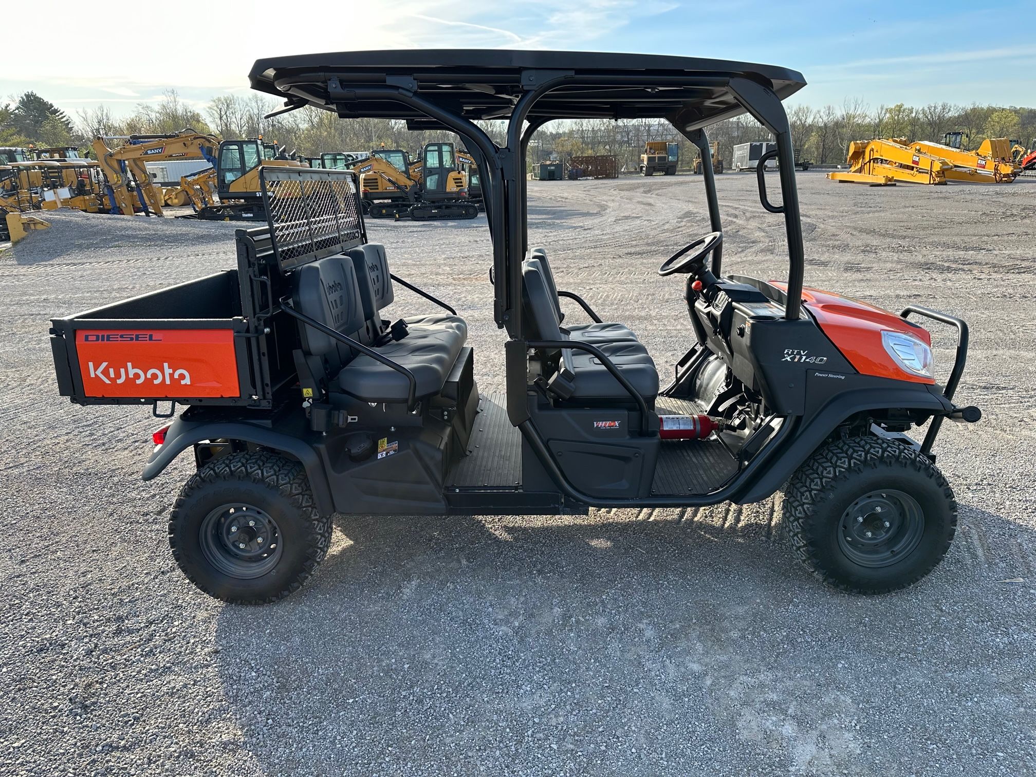 2023 KUBOTA RTV-X1140 Photo 6 Thumbnail