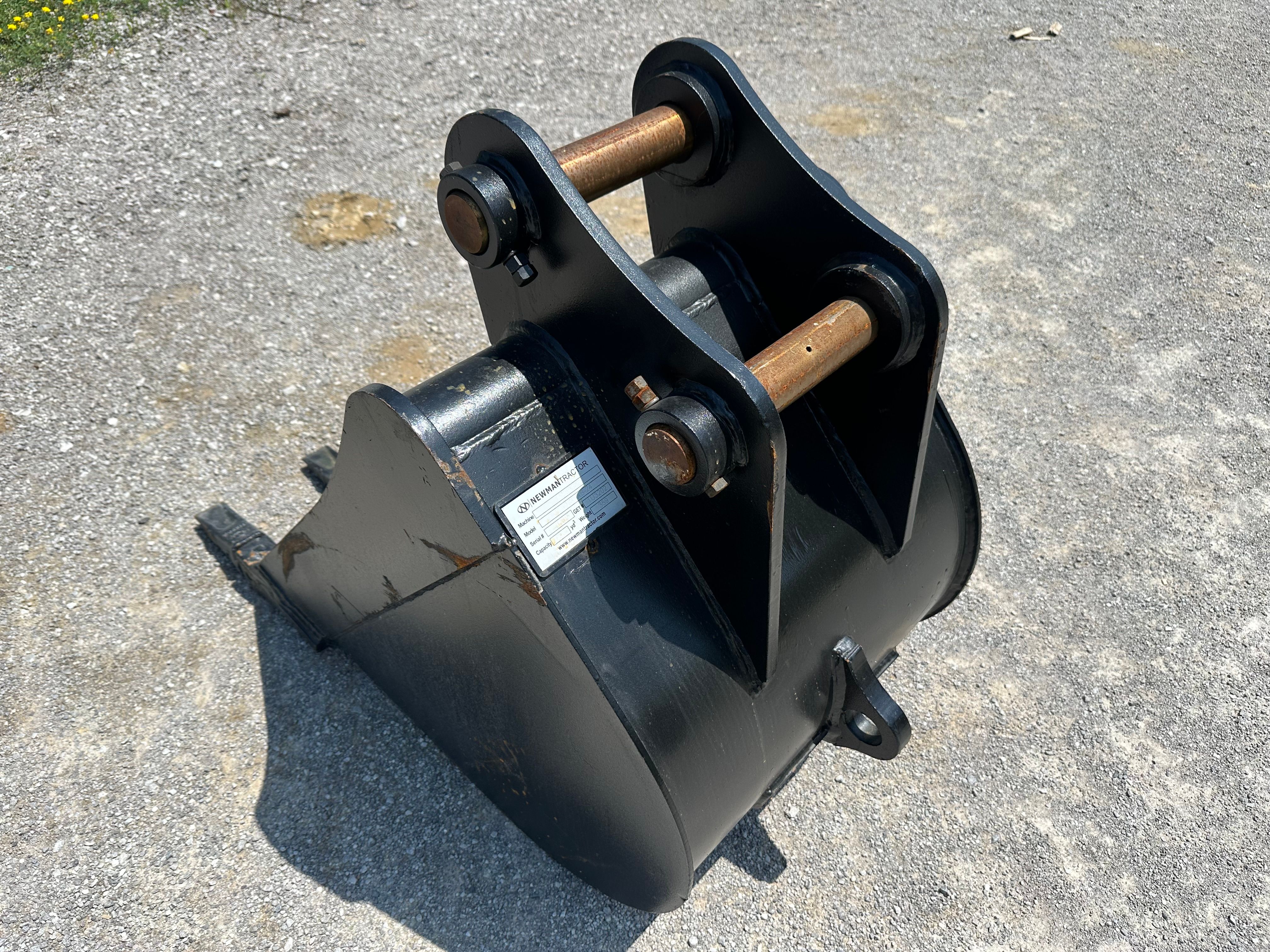 24" BUCKET FOR SY60C Photo 1 Thumbnail