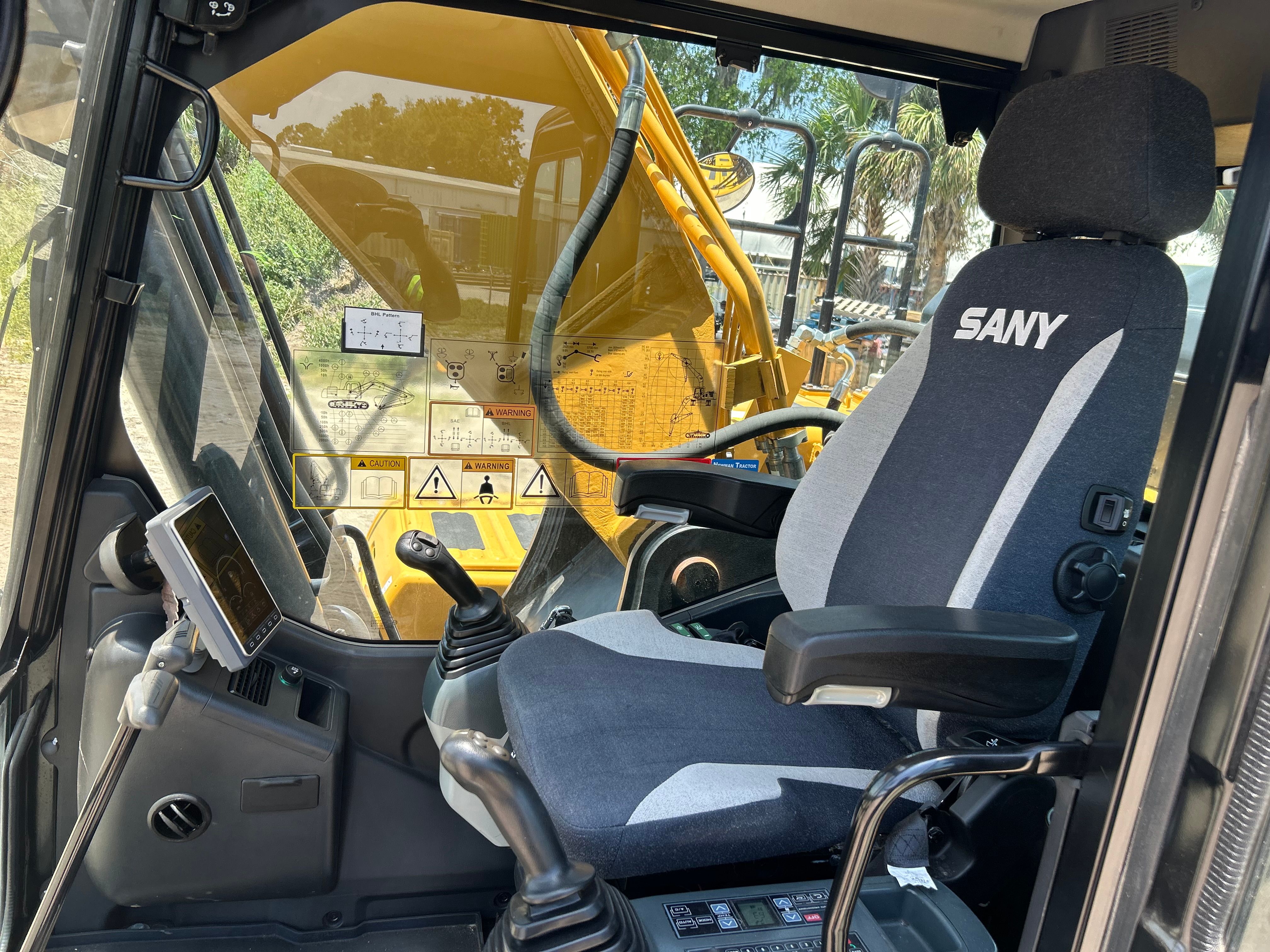 2022 SANY SY225C Photo 7 Thumbnail