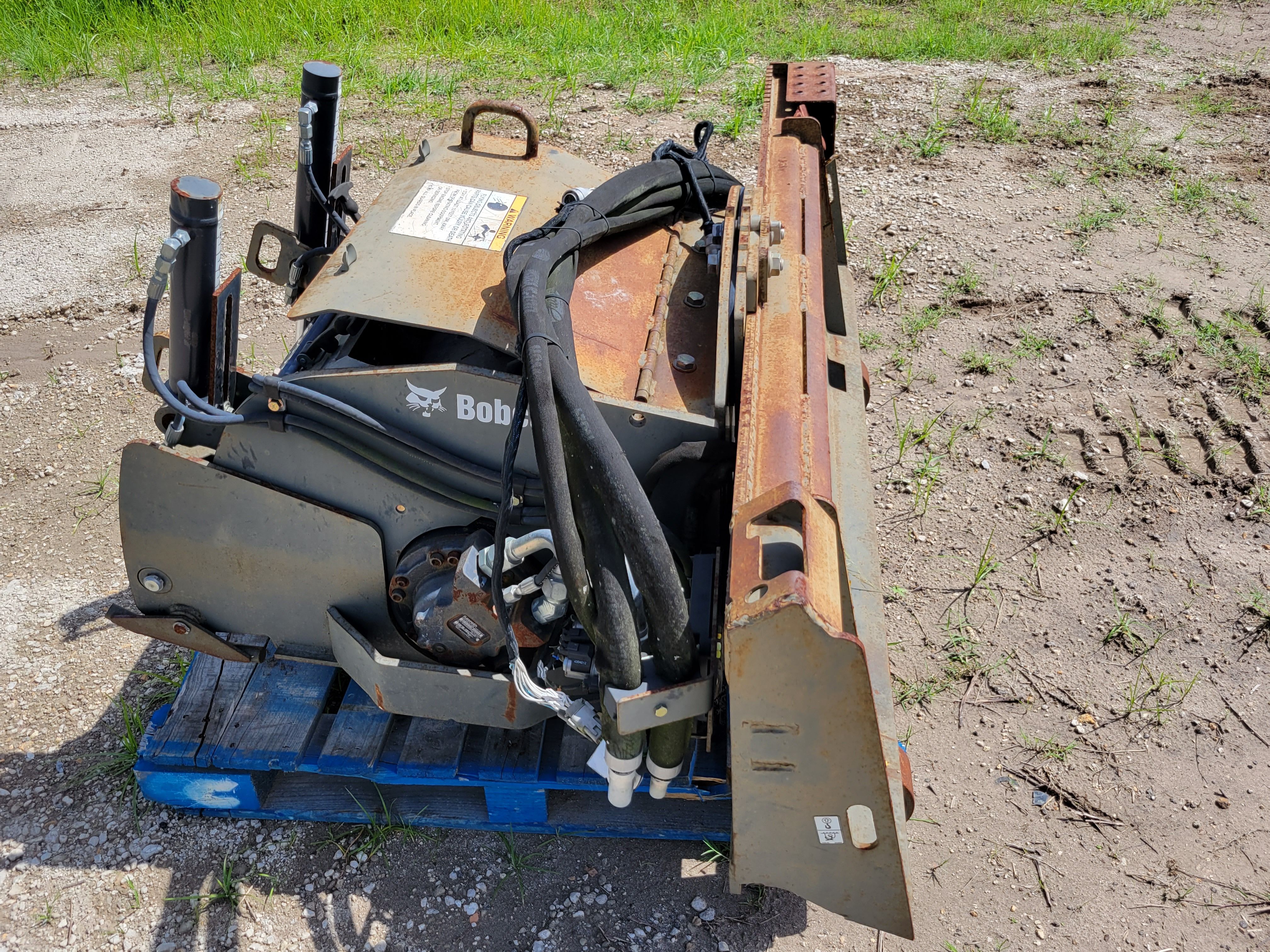 2017 BOBCAT COLD PLANER (24 INCH) Photo 2 Thumbnail