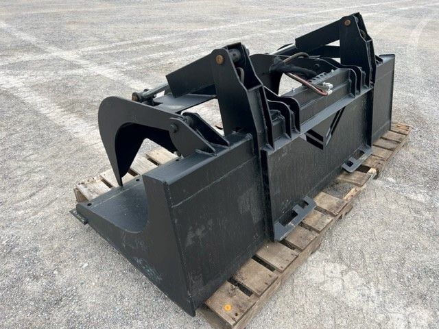 84" SKID STEER GRAPPLE BUCKET Photo 1 Thumbnail