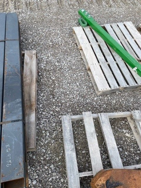 7' SKID STEER FORK EXTENSIONS Photo 1 Thumbnail