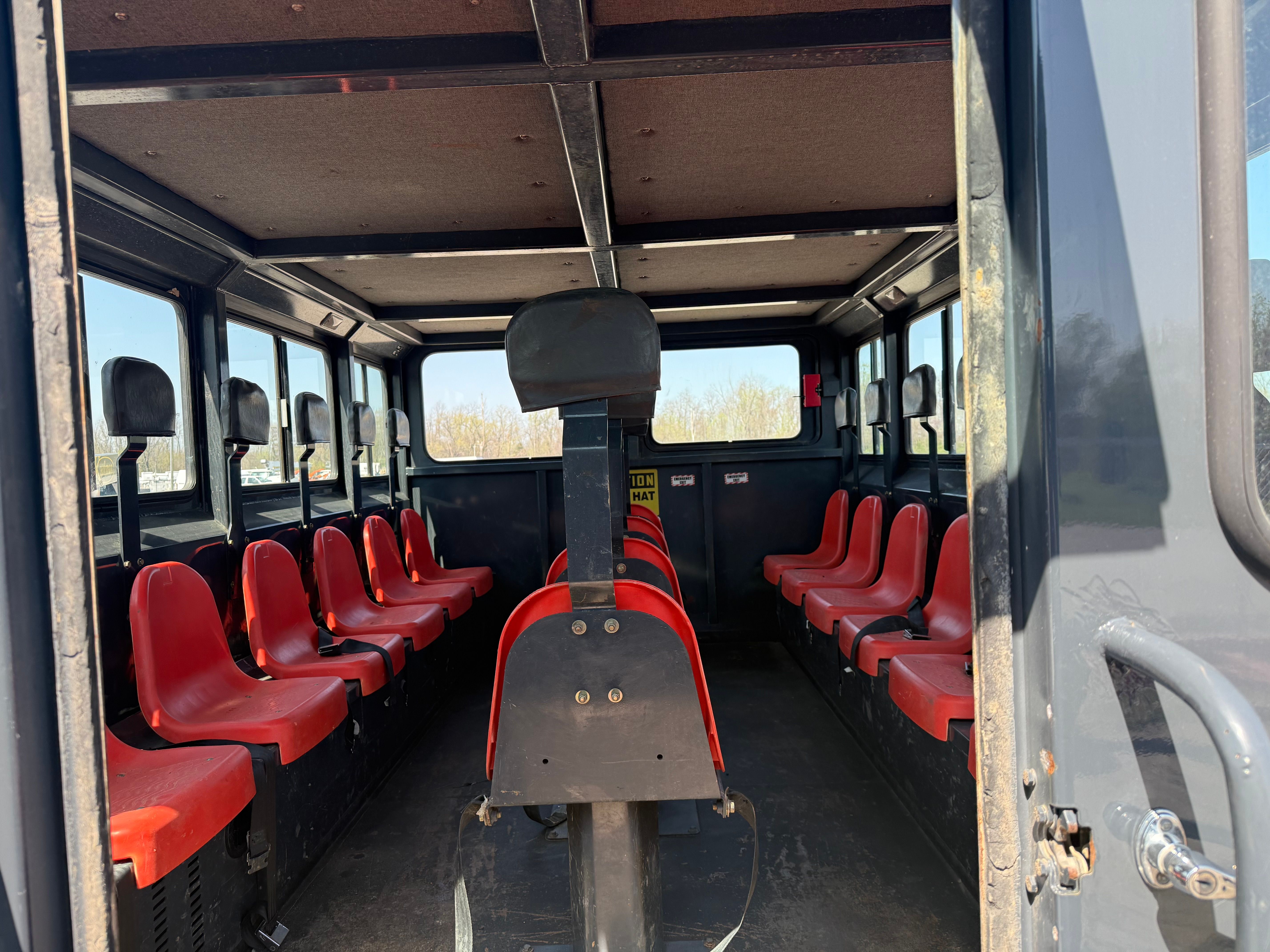 2018 18-MAN ENCLOSED PERSONNEL CARRIER, MST 1500VD Photo 1 Thumbnail