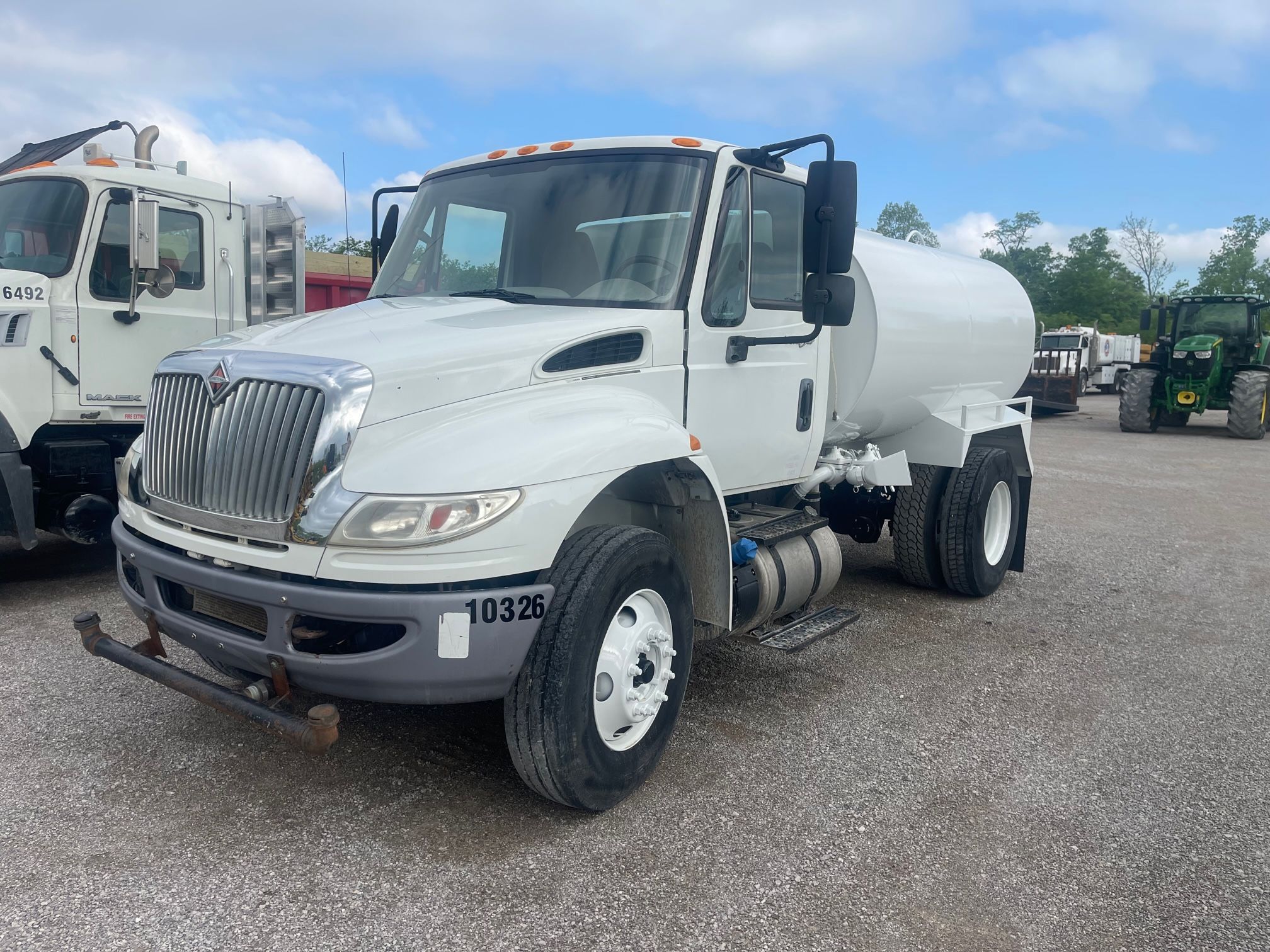 2015 INTERNATIONAL 4300 2K Photo 1 Thumbnail