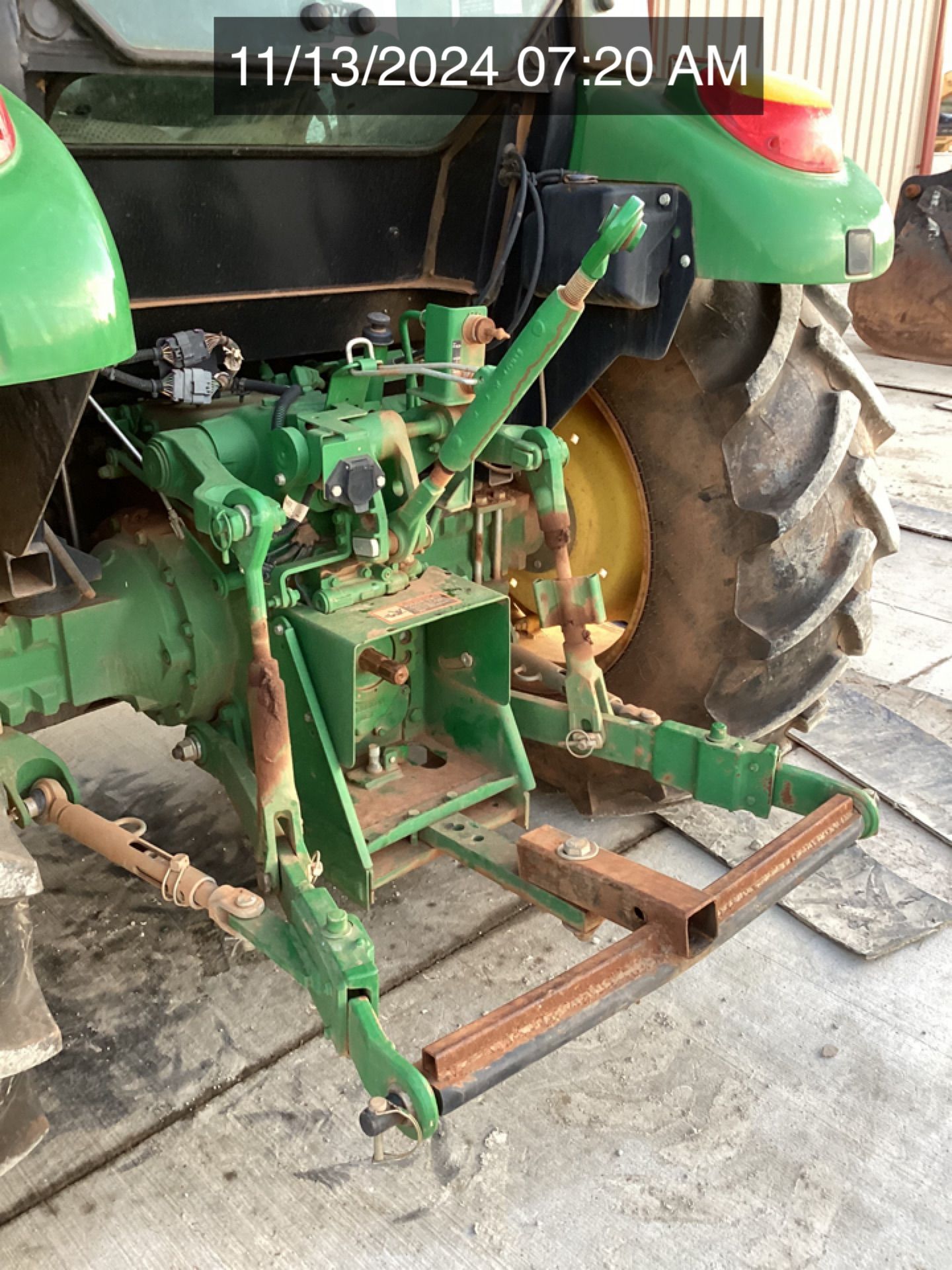 2022 JOHN DEERE 5065E Photo 13 Thumbnail