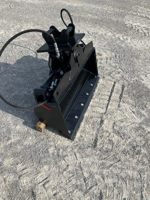 44" TILTING BUCKET FOR SY35U Photo 2 Thumbnail