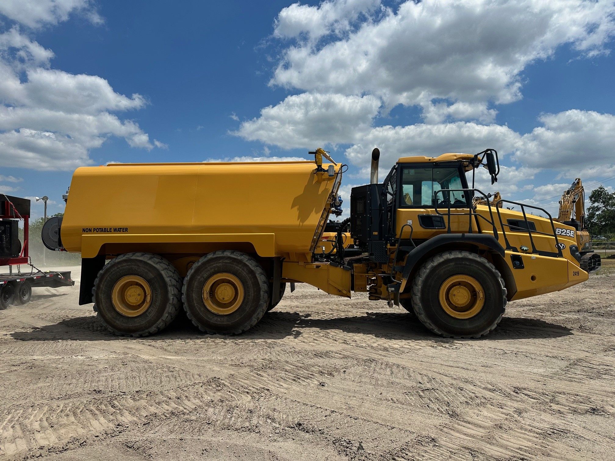 2021 BELL B25E Photo 5 Thumbnail