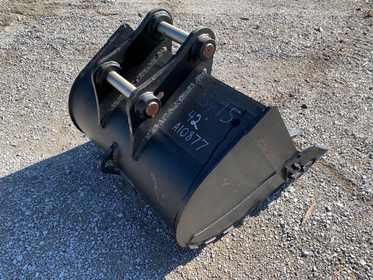 42" BUCKET FOR SY95C Photo 2 Thumbnail