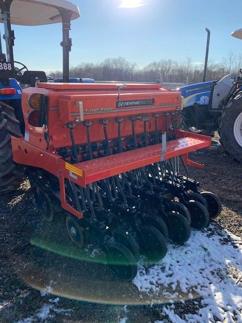 2022 LAND PRIDE 3P606NT NO TILL DRILL 6' Photo 2 Thumbnail