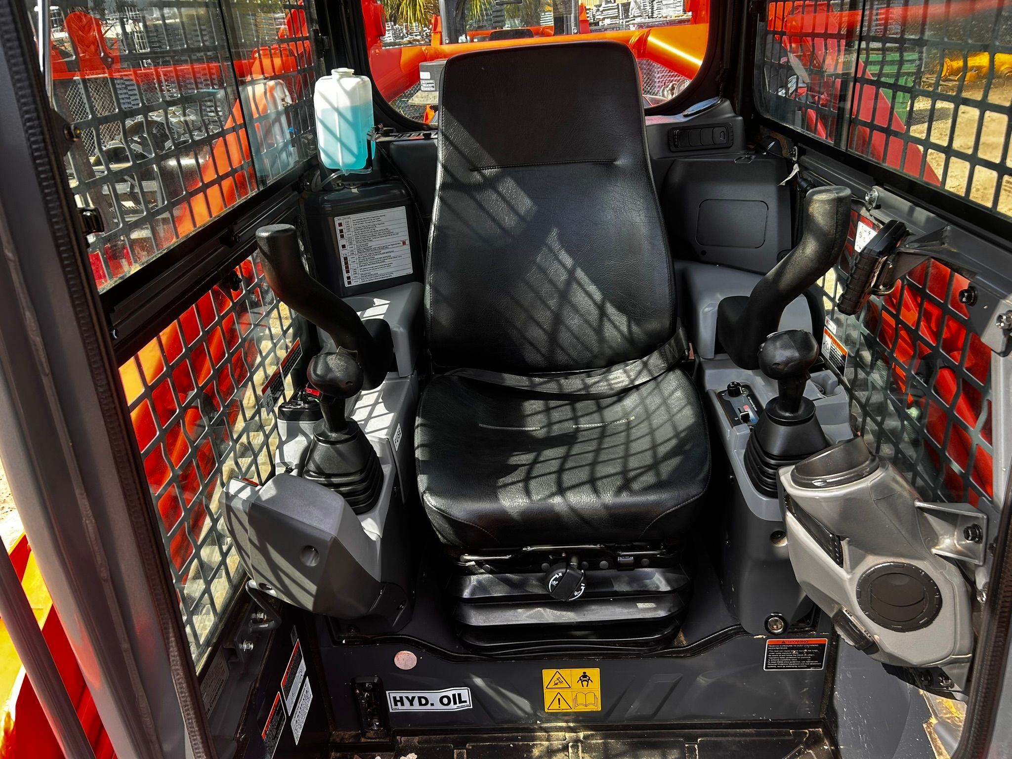 2024 KUBOTA SVL97-2HFC Photo 7 Thumbnail