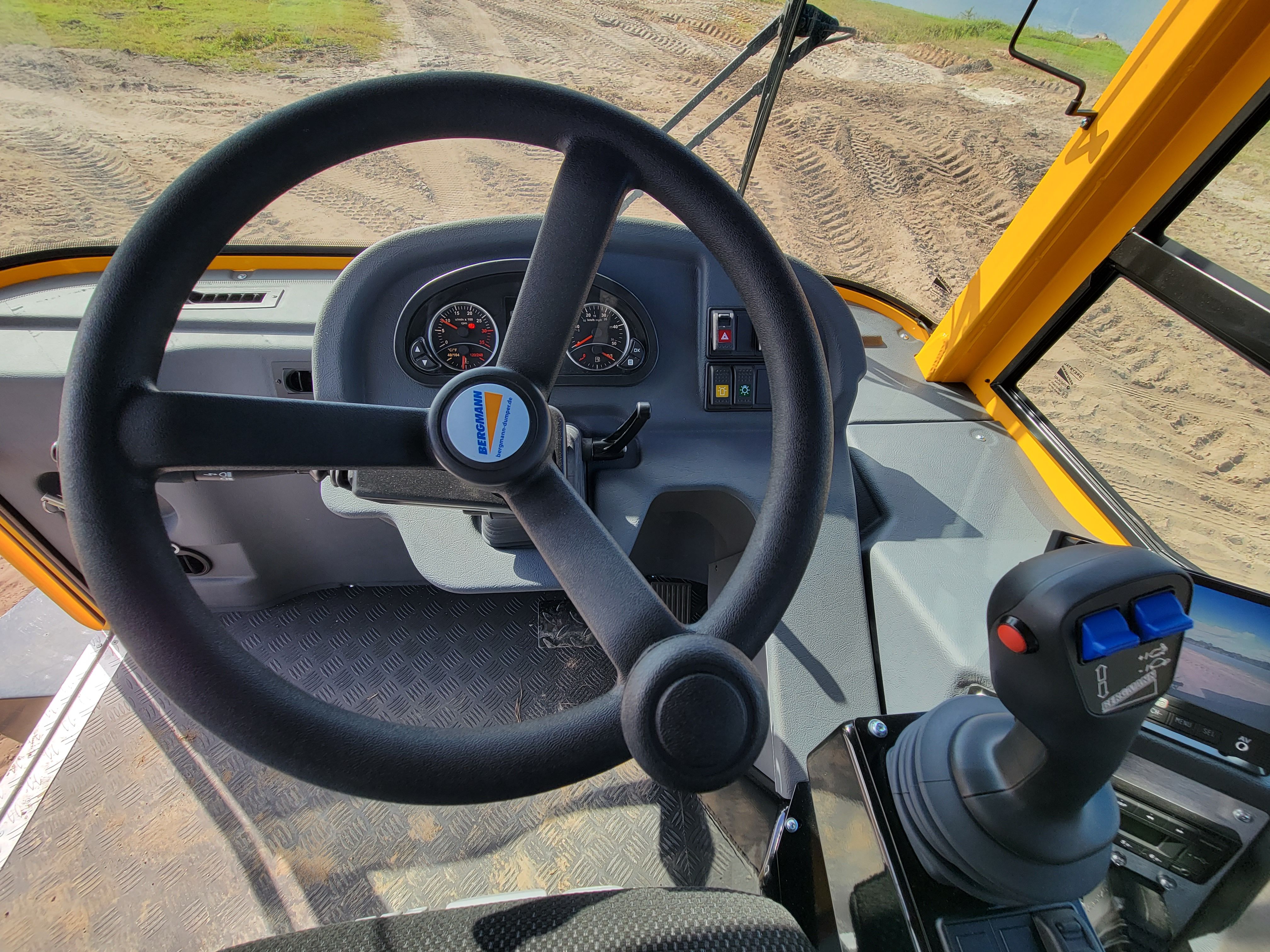 2022 BERGMANN C815S-R Photo 10 Thumbnail