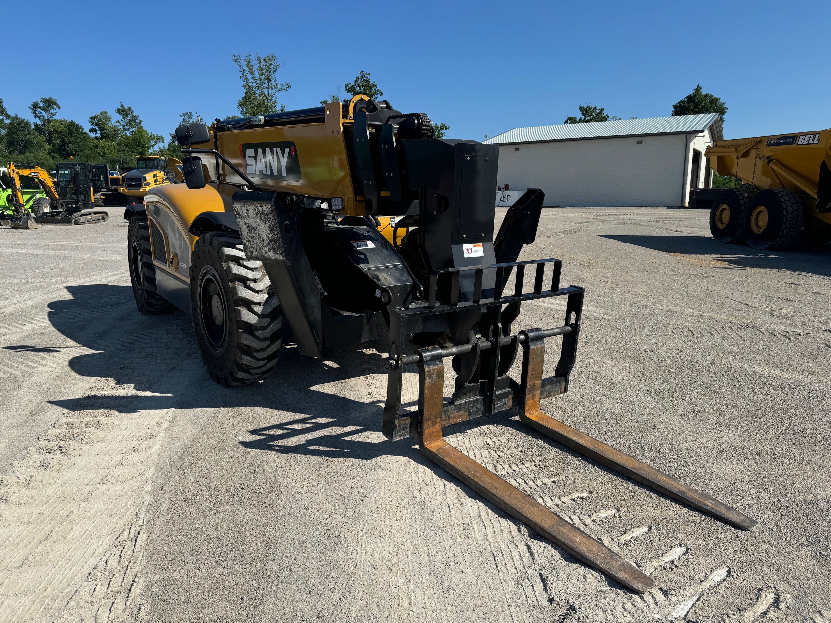 2023 SANY STH1256A-CAB Photo 4 Thumbnail