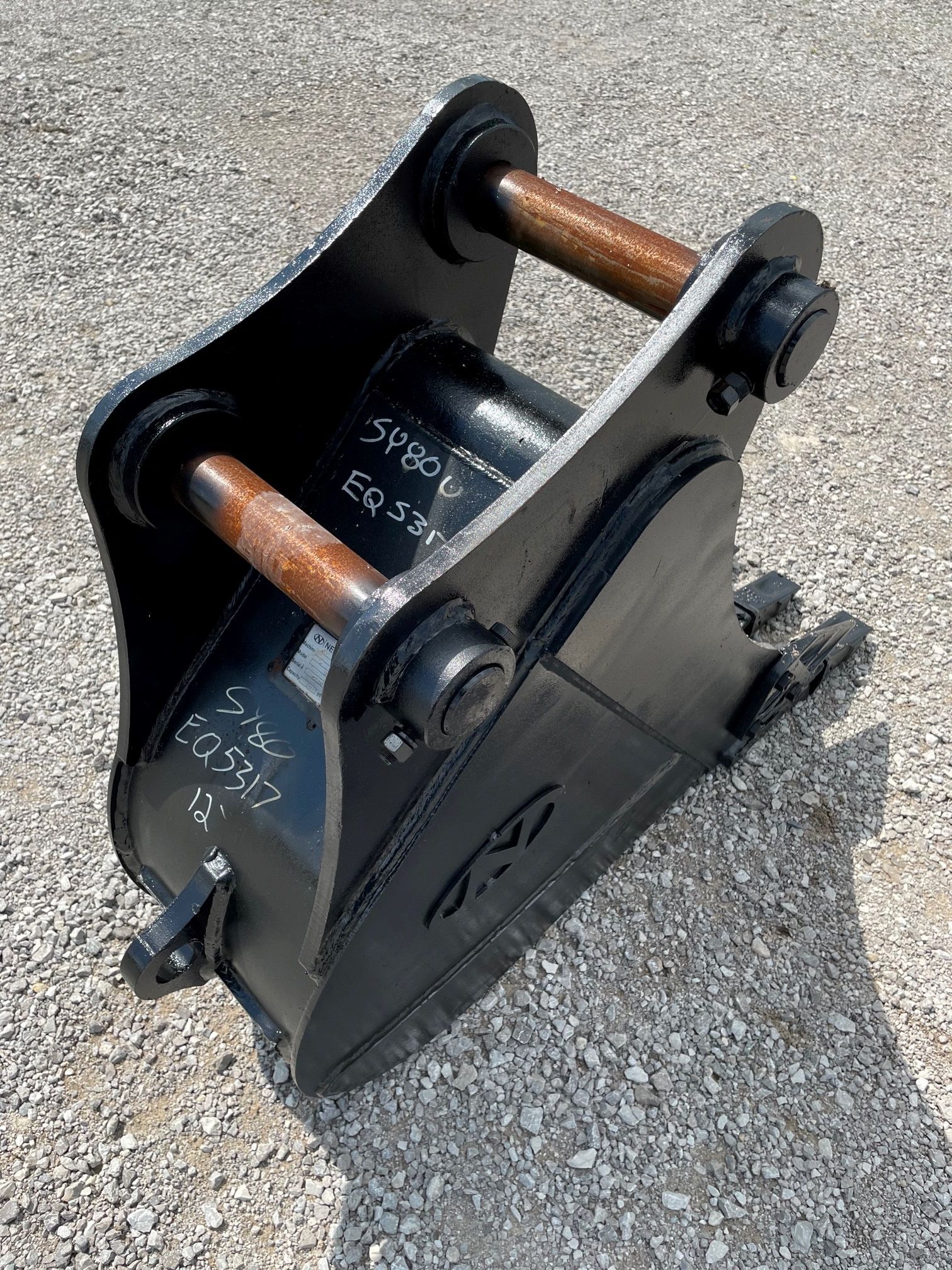 12" EXCAVATOR DIGGING BUCKET 50MM PIN Photo 1 Thumbnail