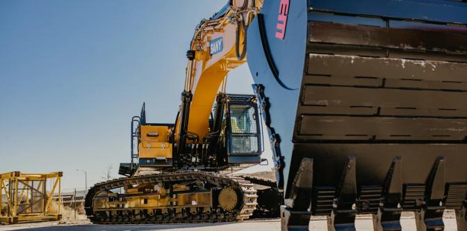 Heavyweights of Excavation: Comparing the SANY SY750H and Cat 374