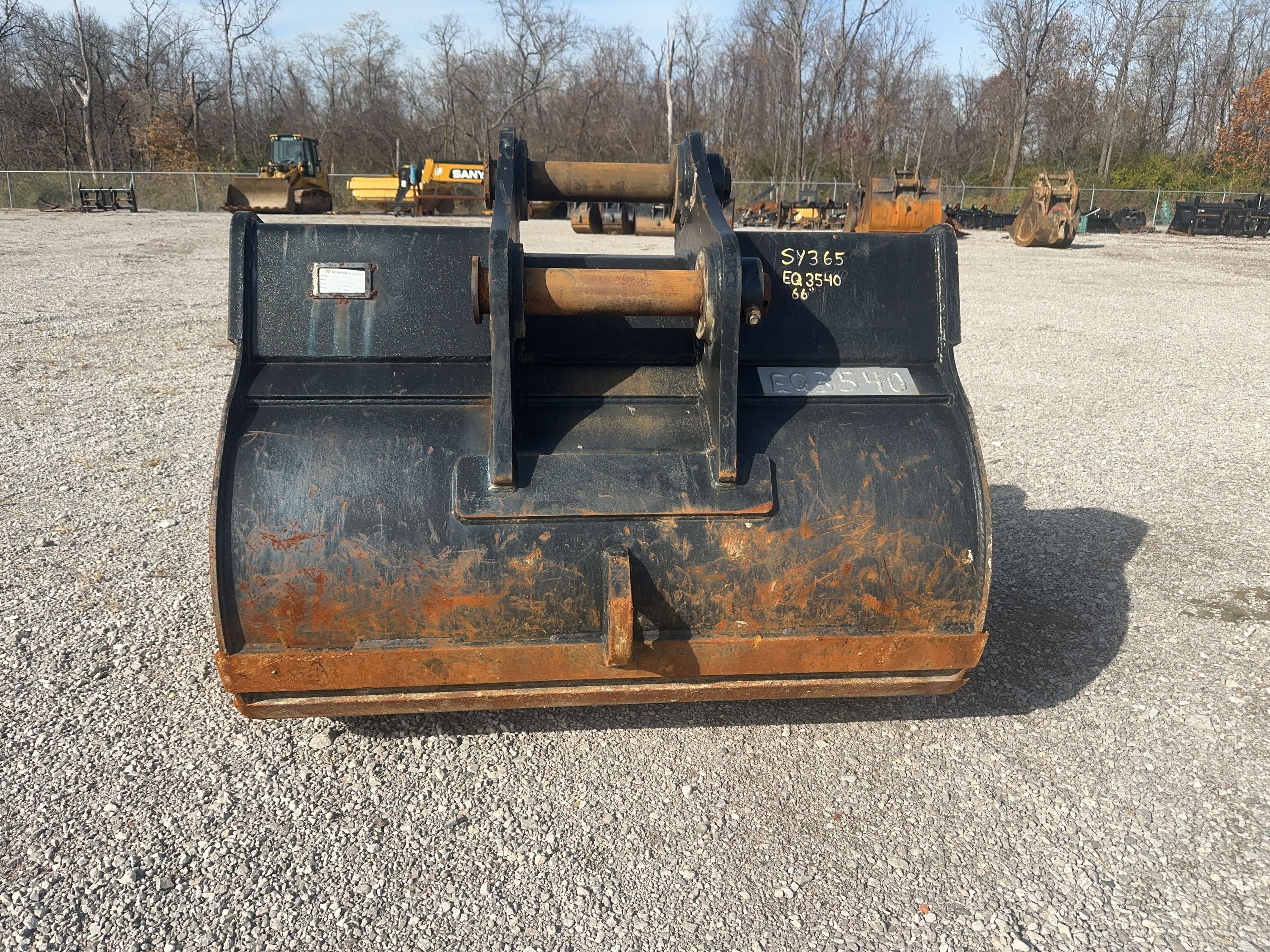 66" EXCAVATOR DIGGING BUCKET 90MM PIN Photo 4 Thumbnail