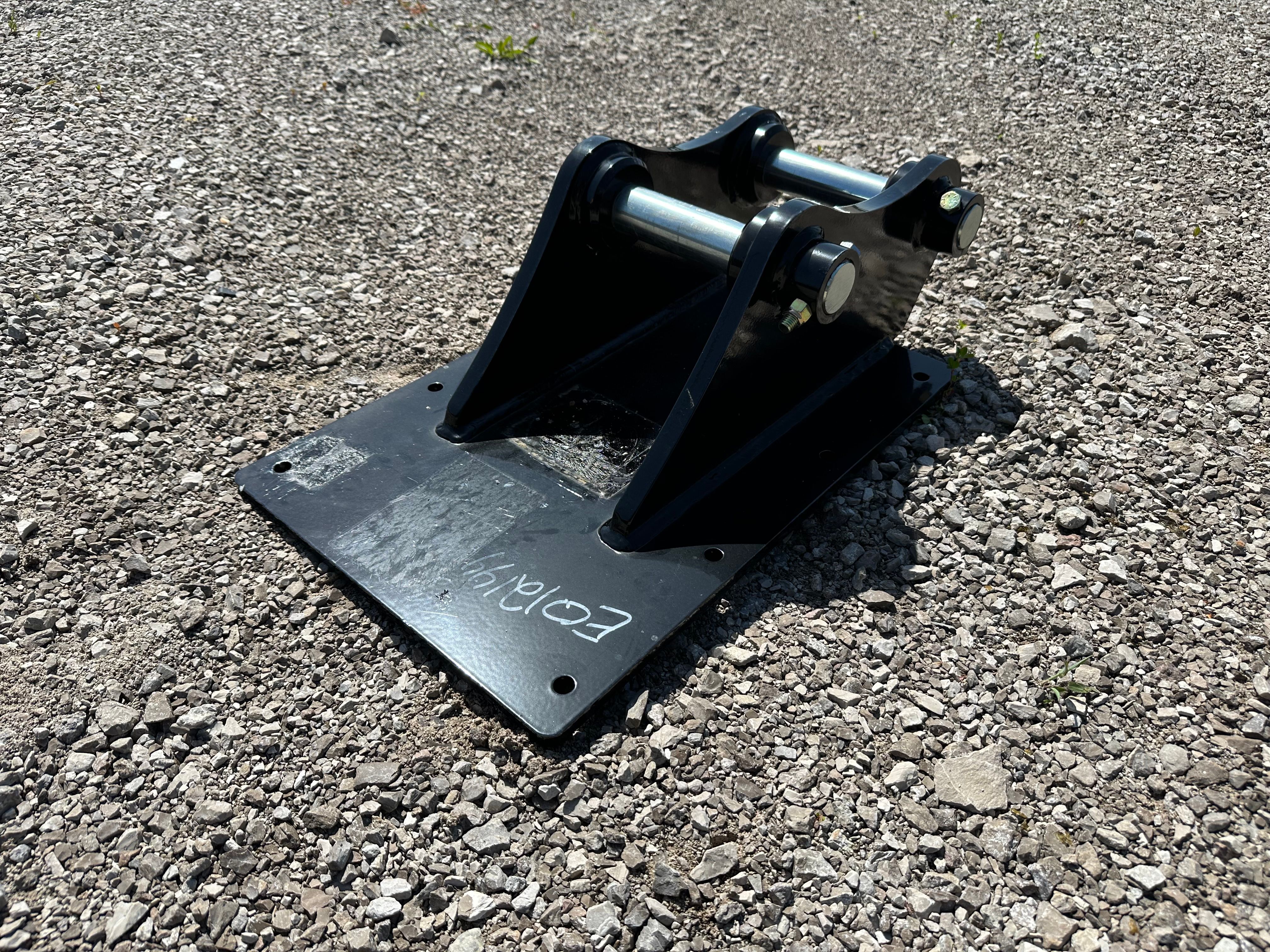 BRUSH WOLF MOUNTING BRACKET FOR SY50U Photo 1 Thumbnail