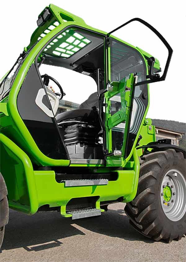 Merlo turbo farmer 42.7 interior telehandler