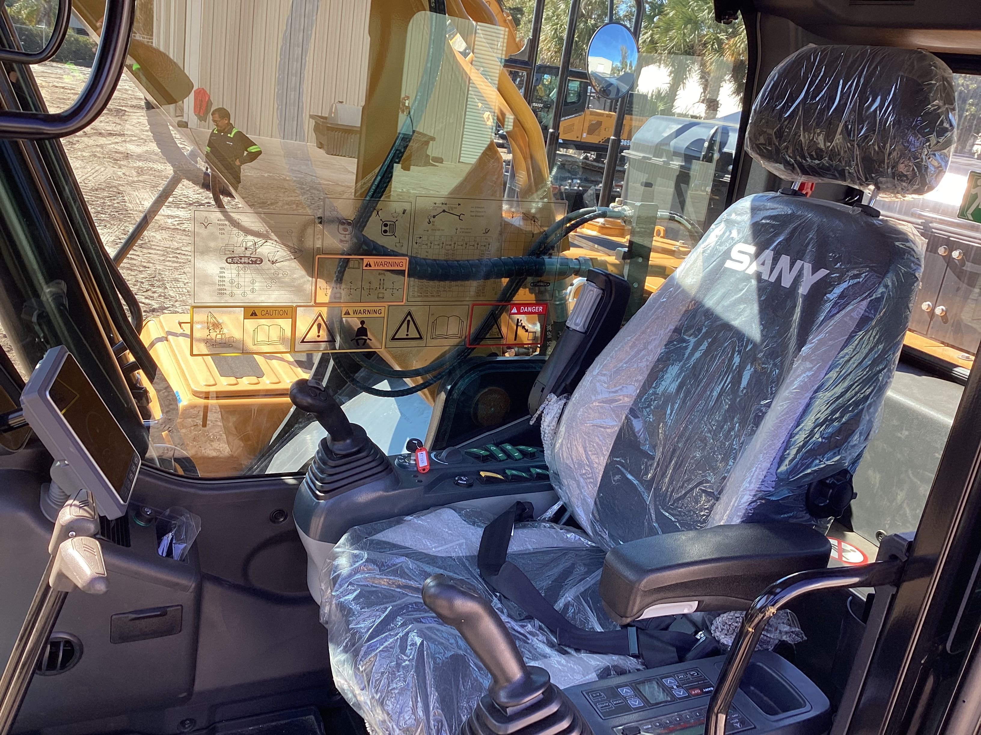 2024 SANY SY215C Photo 7 Thumbnail