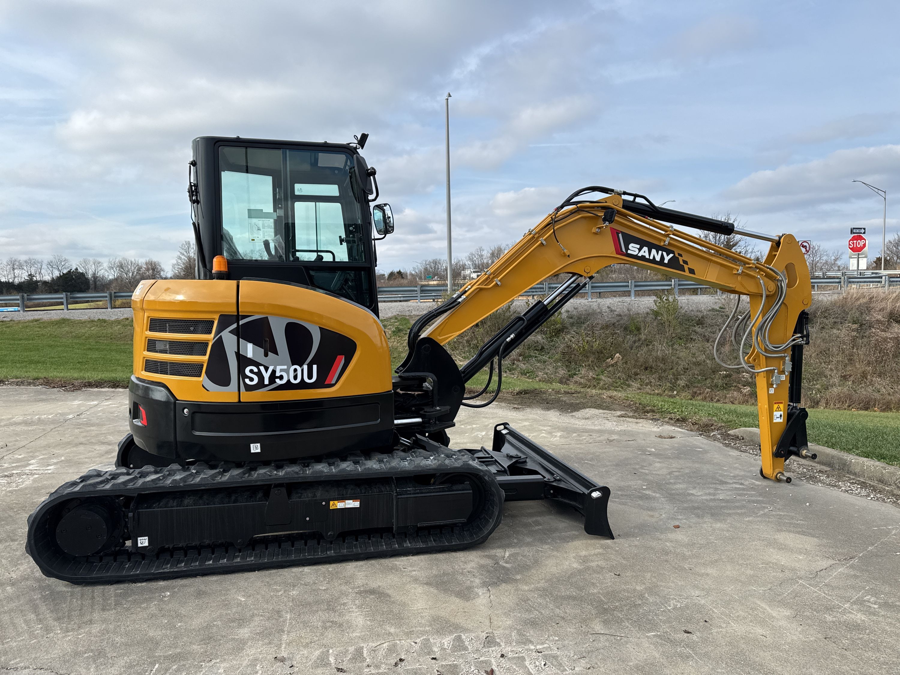 2025 SANY SY50U Photo 6 Thumbnail