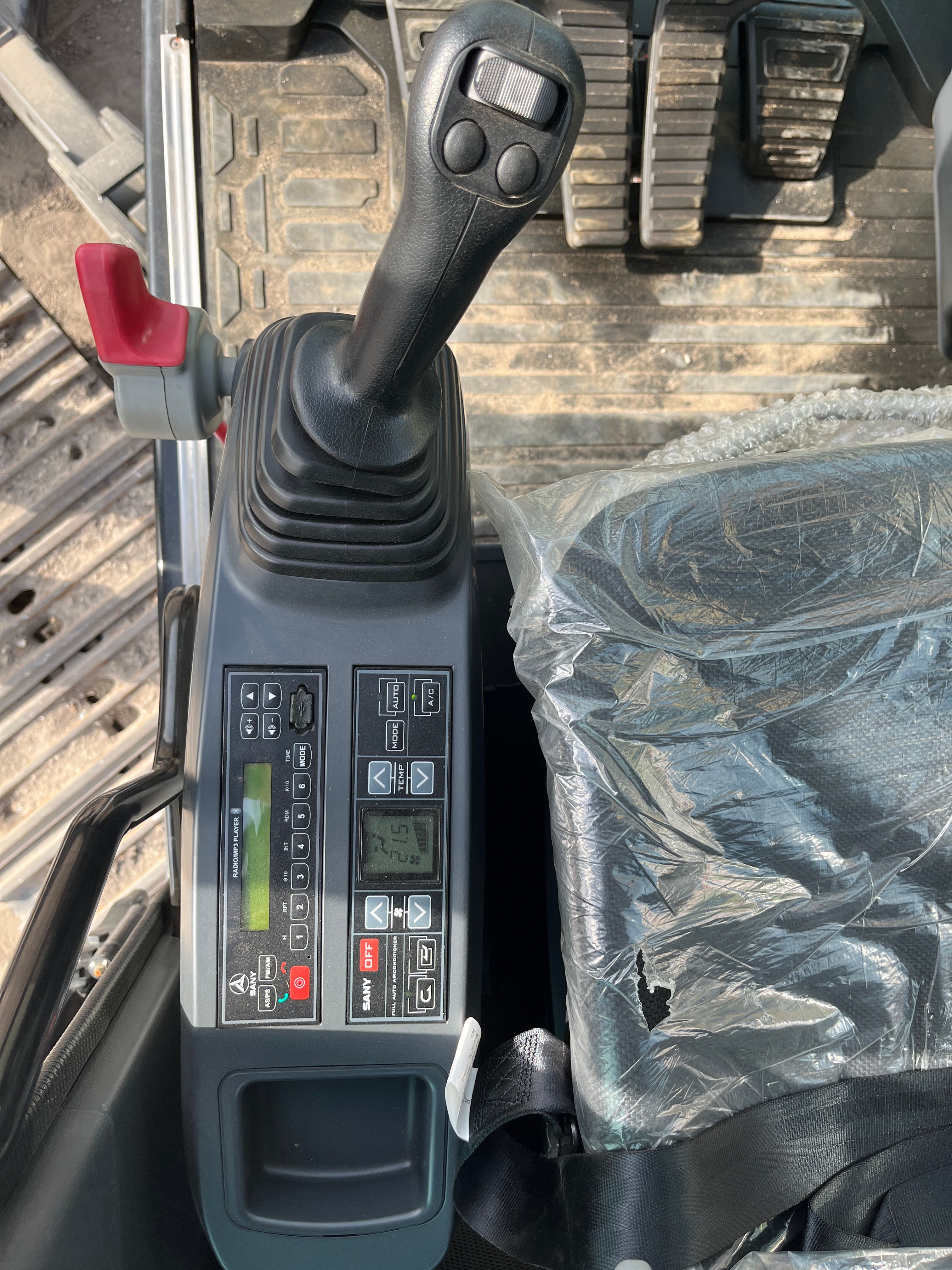 2023 SANY SY135C Photo 8 Thumbnail