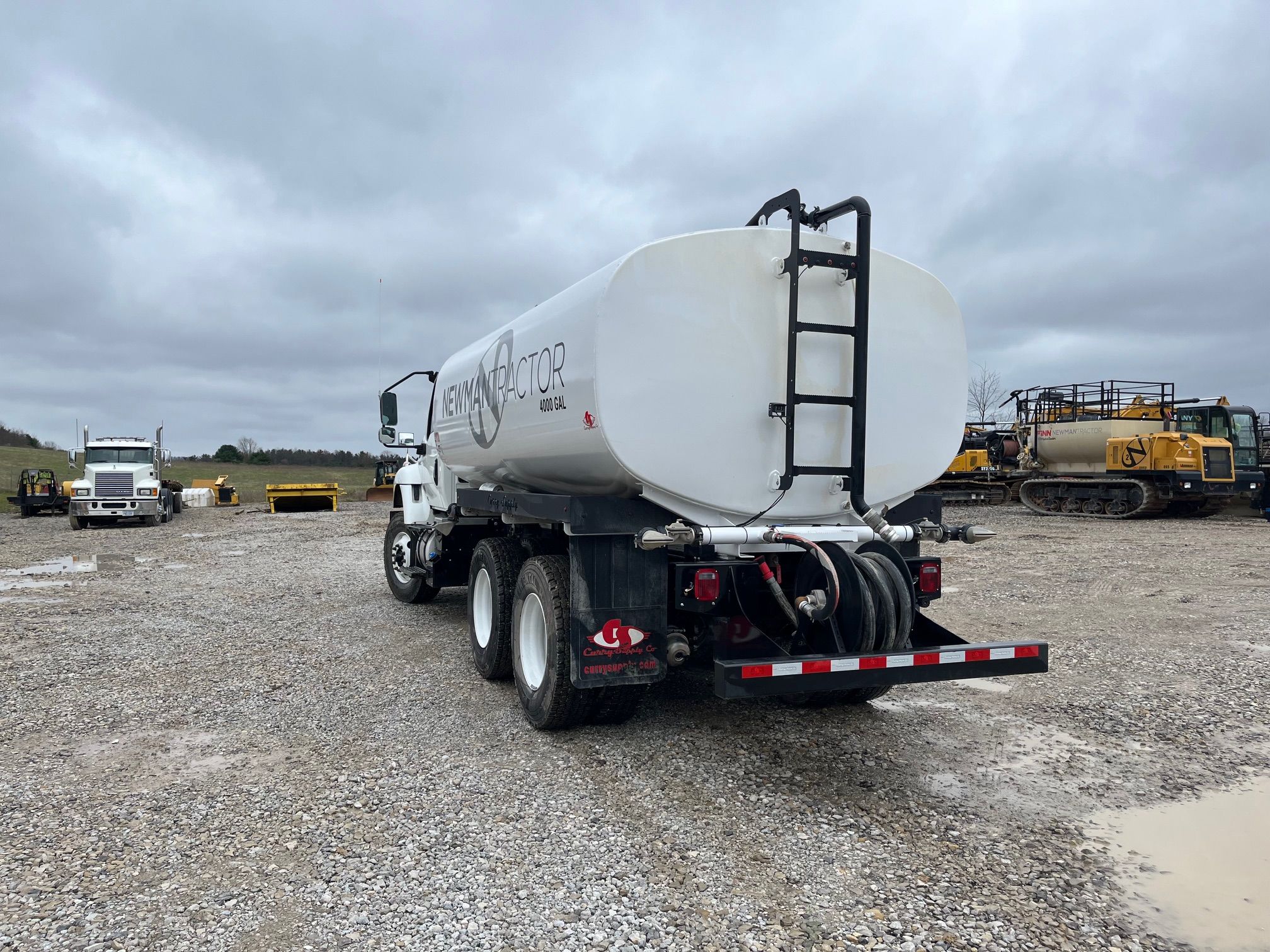 2024 INTERNATIONAL HV607 Photo 2 Thumbnail