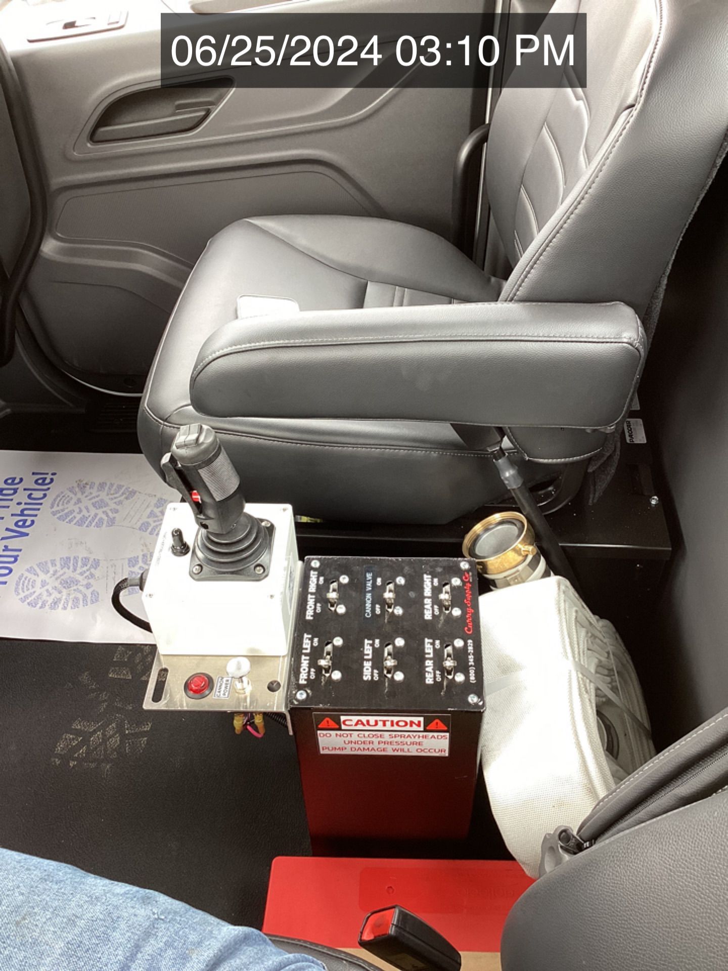 2025 PETERBILT 548 WATER Photo 7 Thumbnail