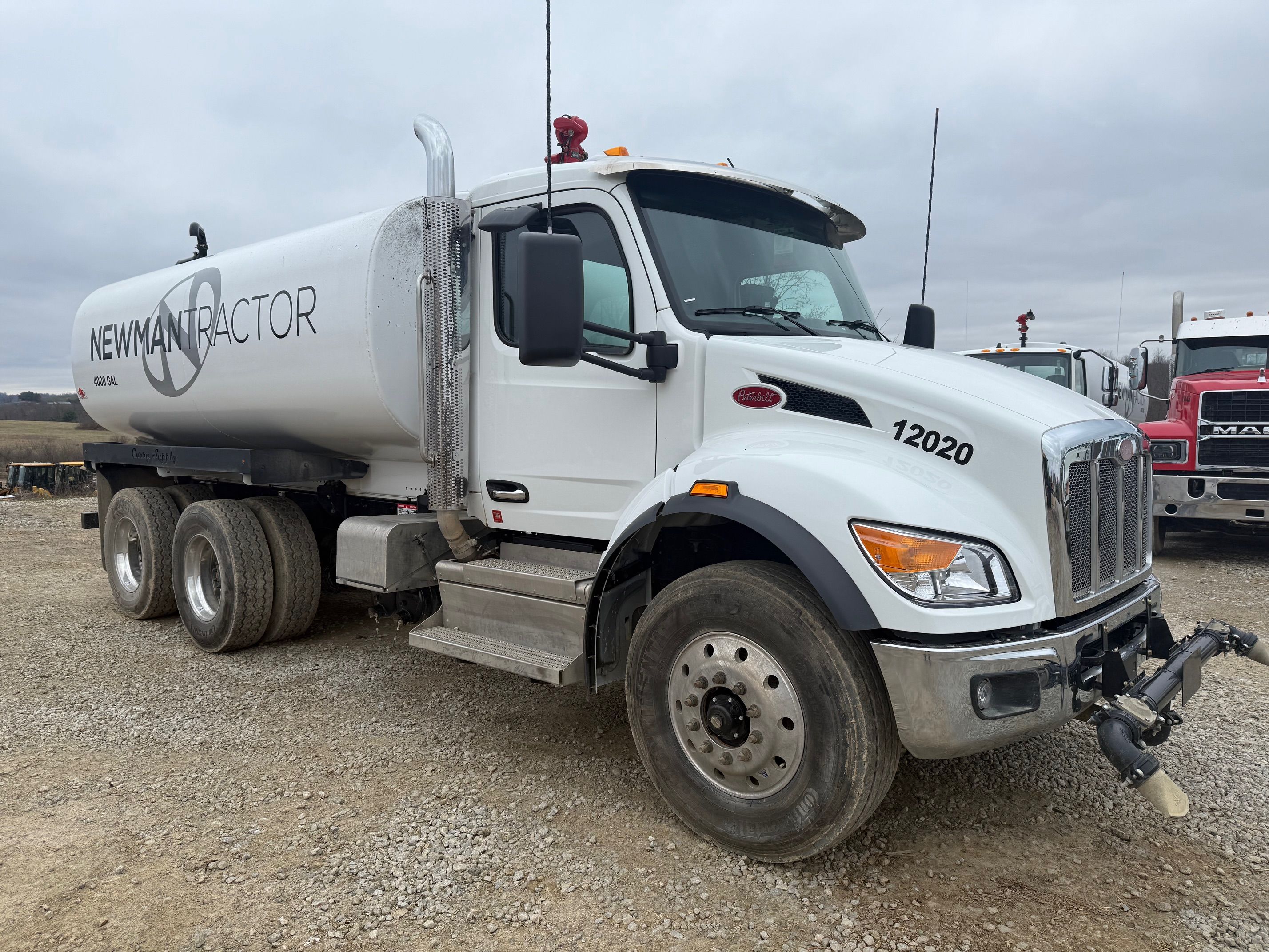 2025 PETERBILT 548 WATER Photo 6 Thumbnail